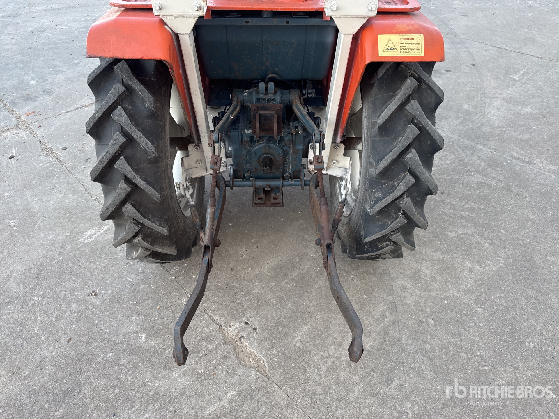 Kubota B1600