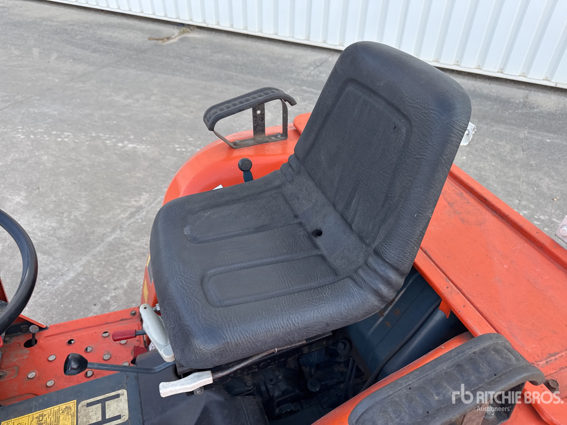 Kubota B1600
