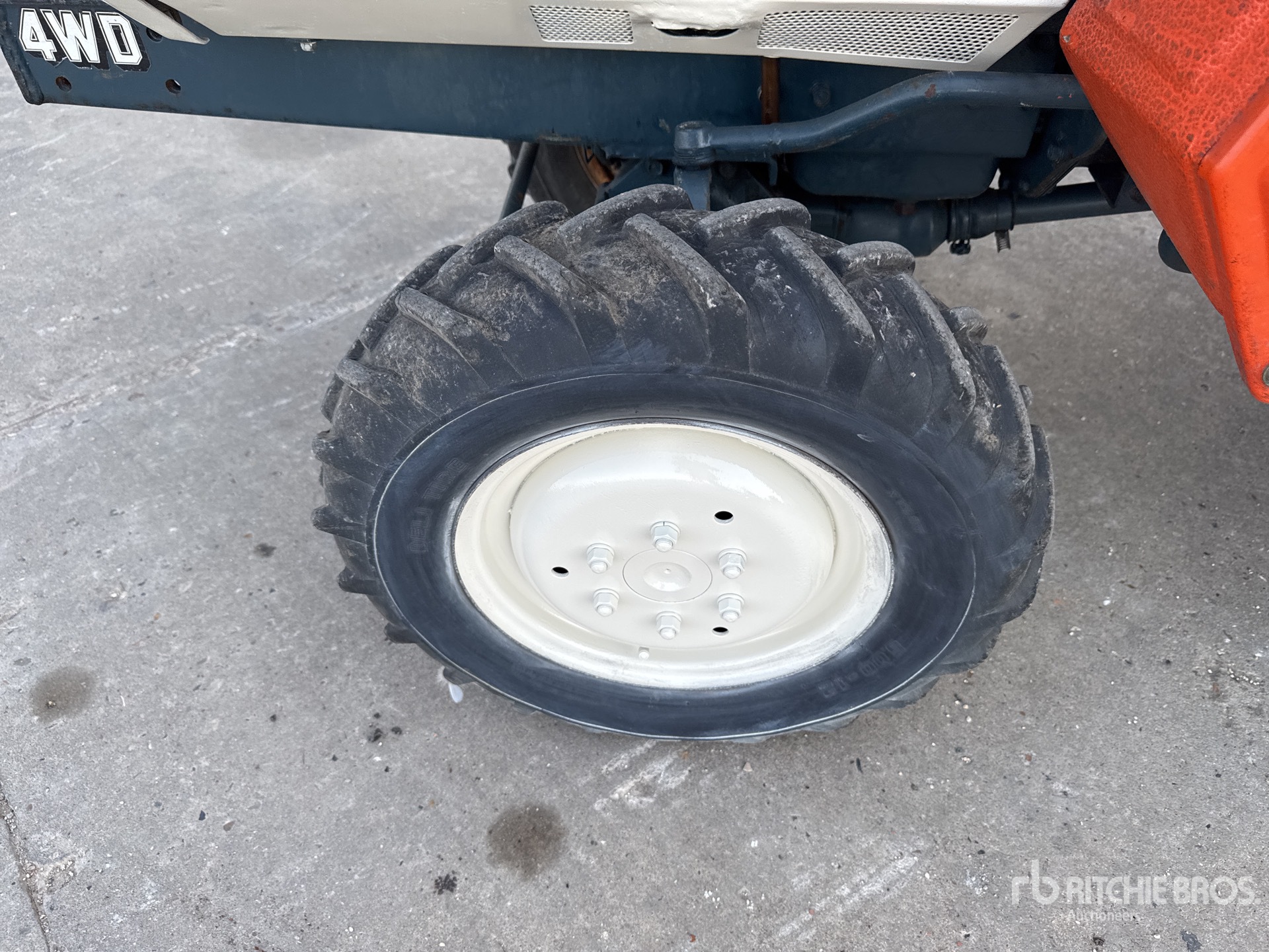 Kubota B1600