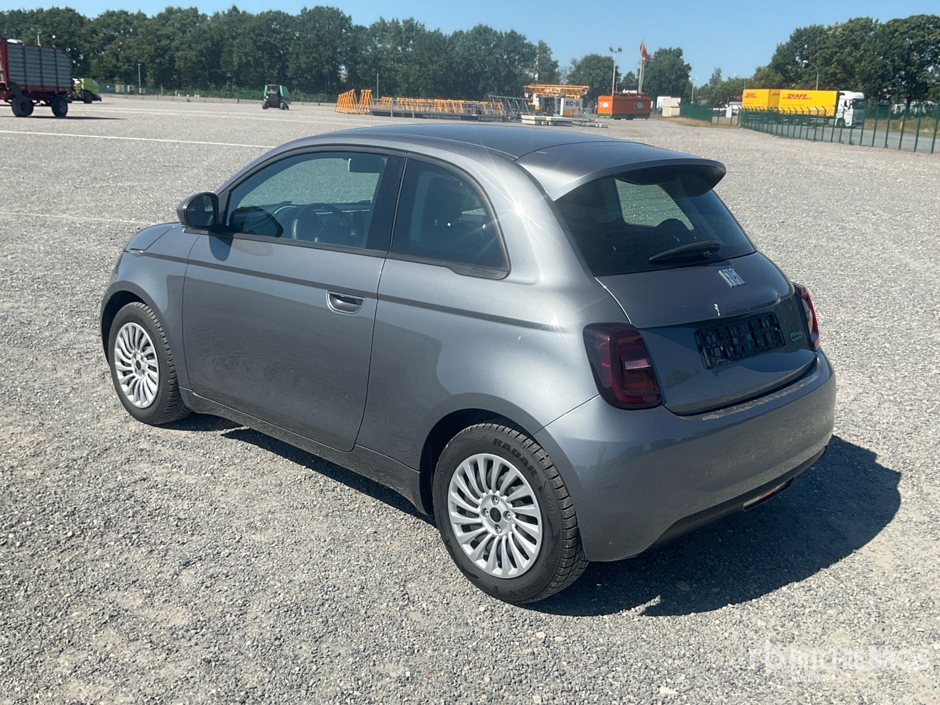 General Appearance with Picture, Left Rear Corner