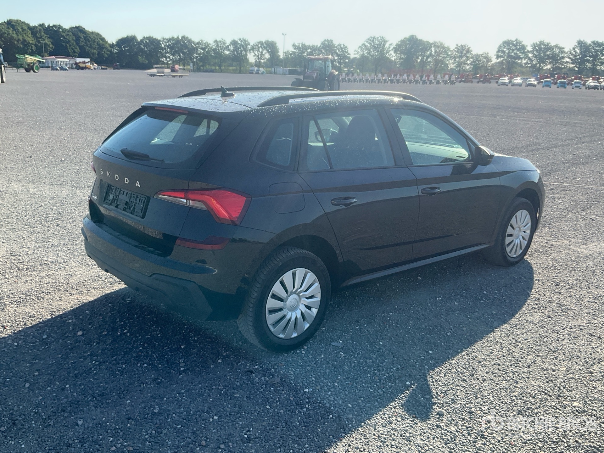 General Appearance with Picture, Right Rear Corner