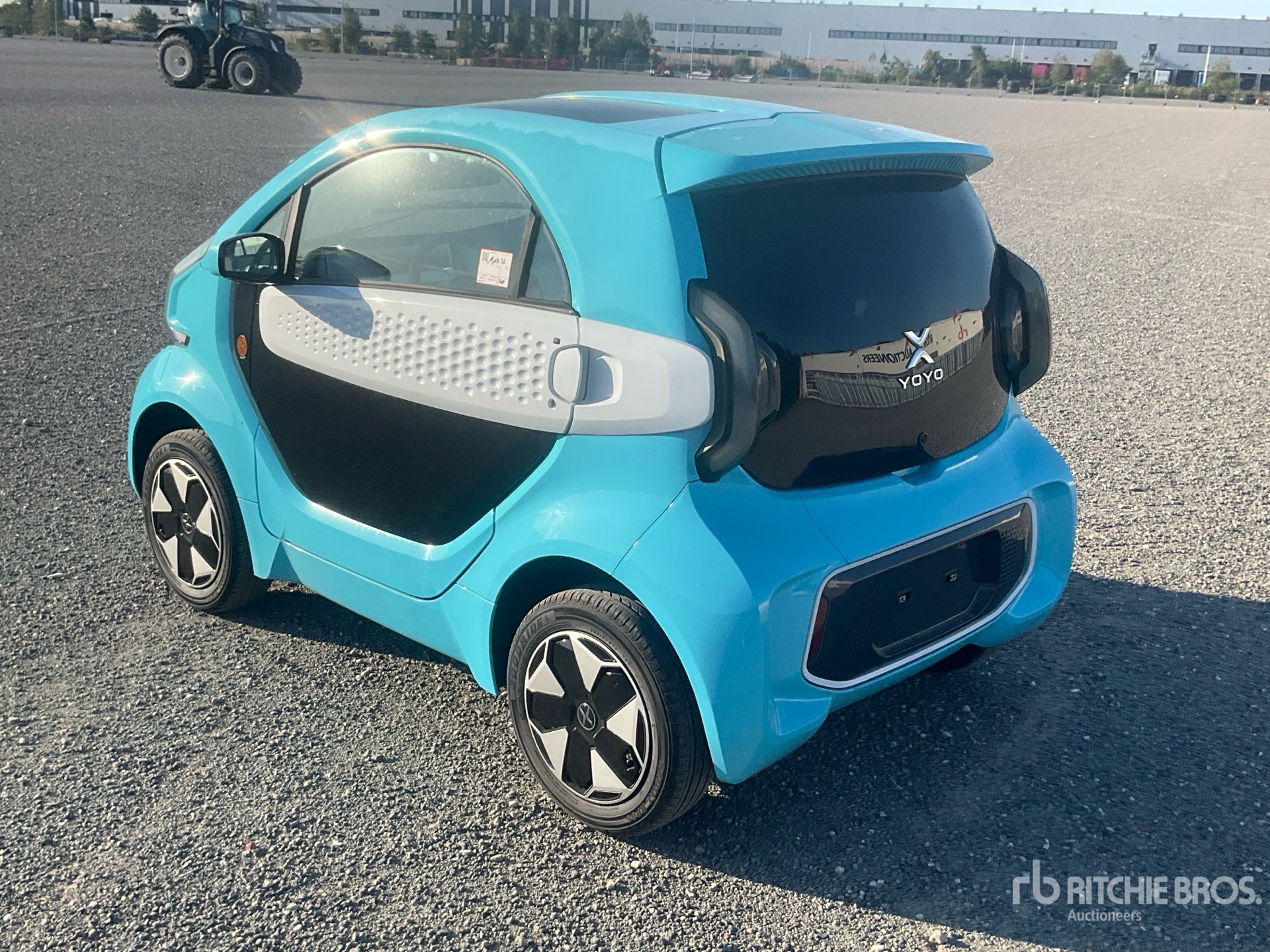 General Appearance with Picture, Left Rear Corner