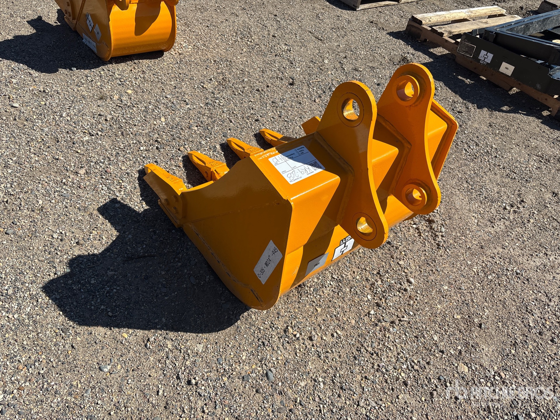 GIYI 24 in - Fits Cat 305 (Unused)
