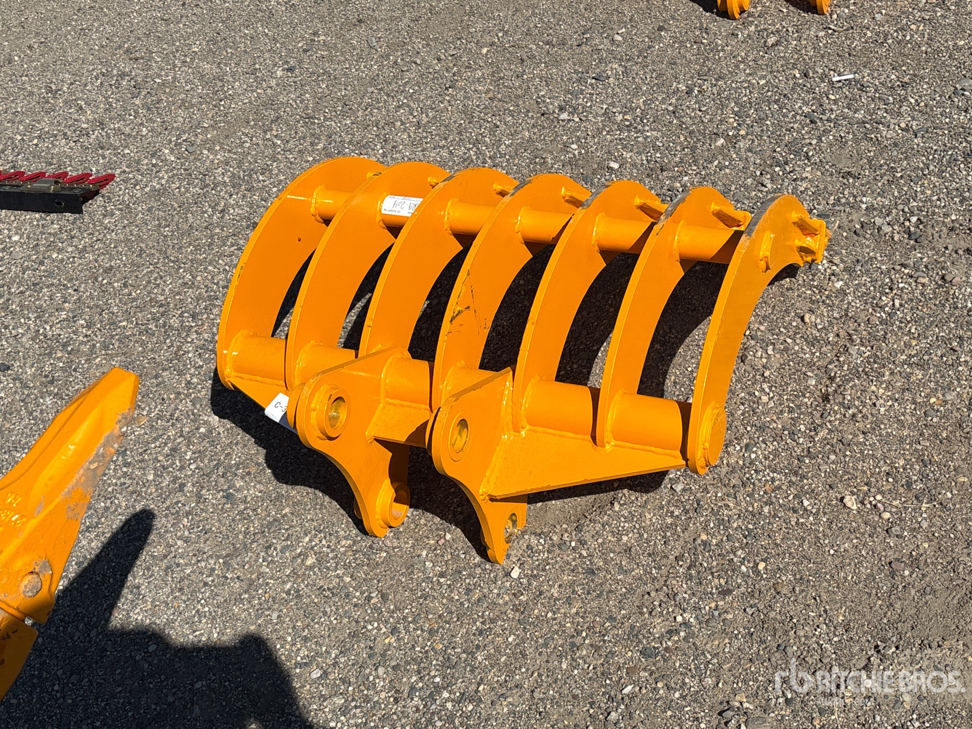 GIYI 32 IN - FITS CAT 305 (UNUSED)