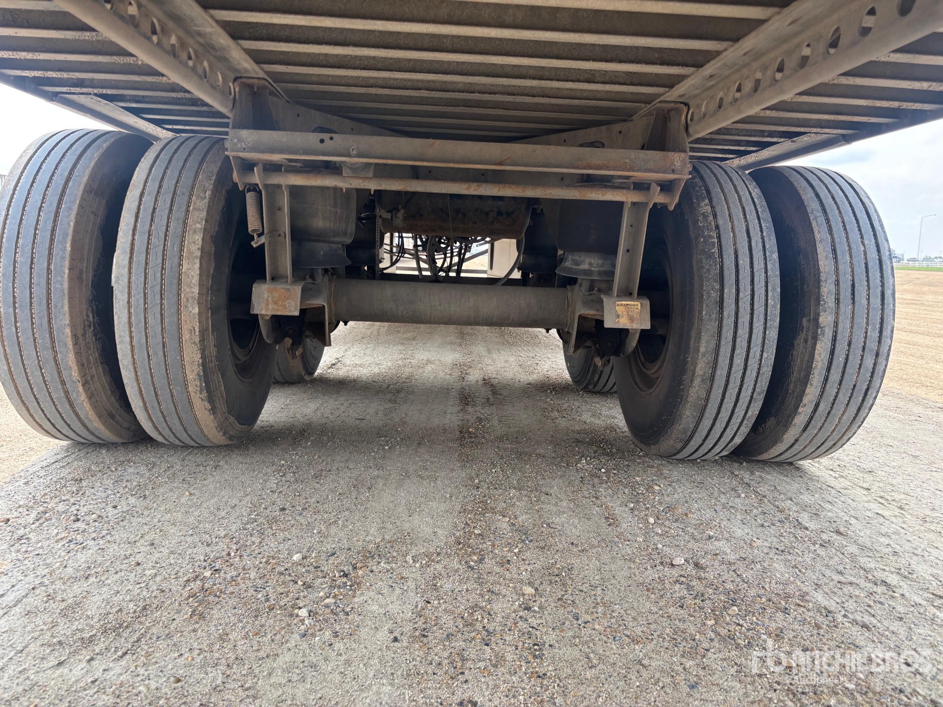 2023 Hyundai 53 FT T/A