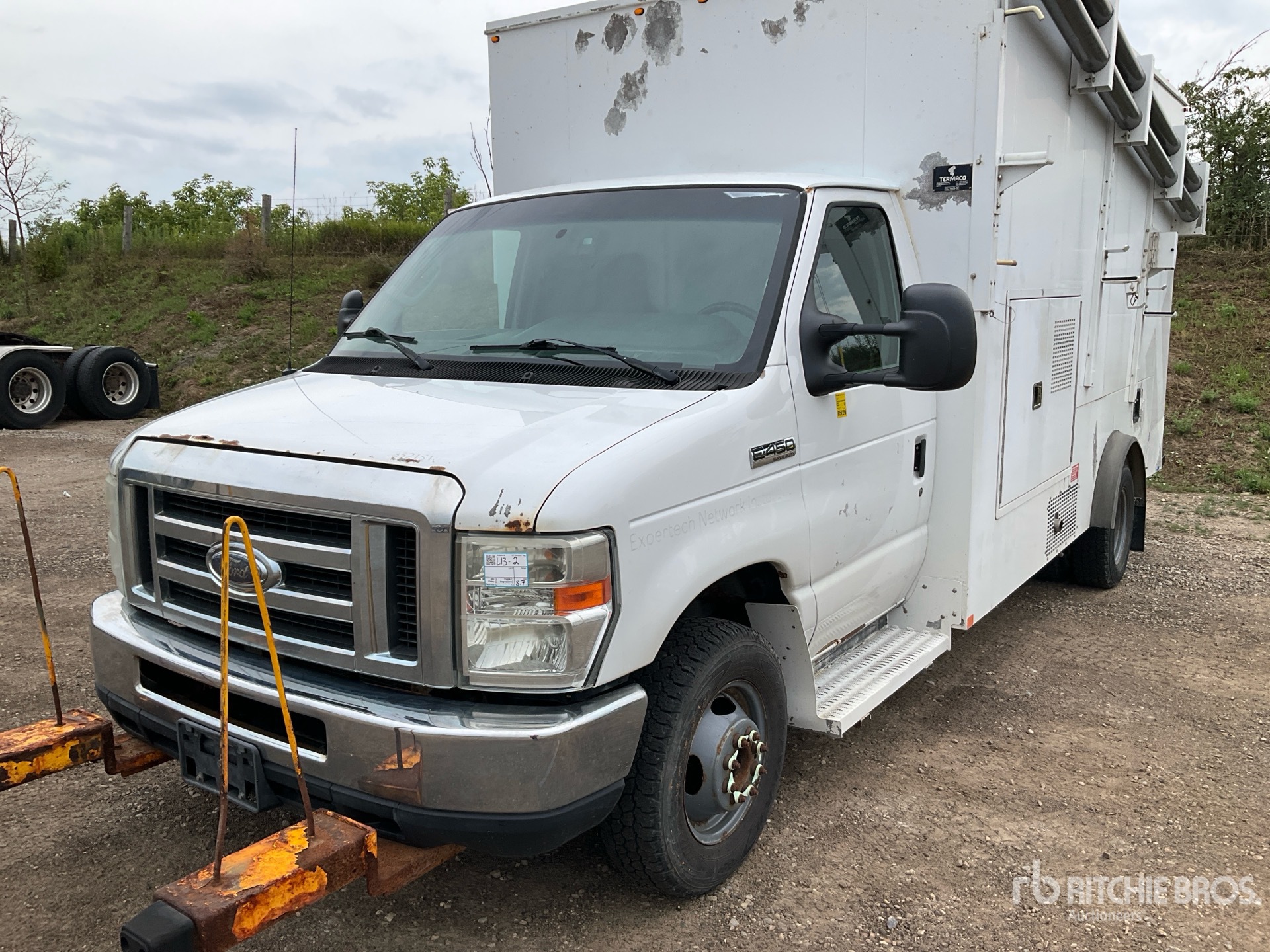 2013 Ford E-450