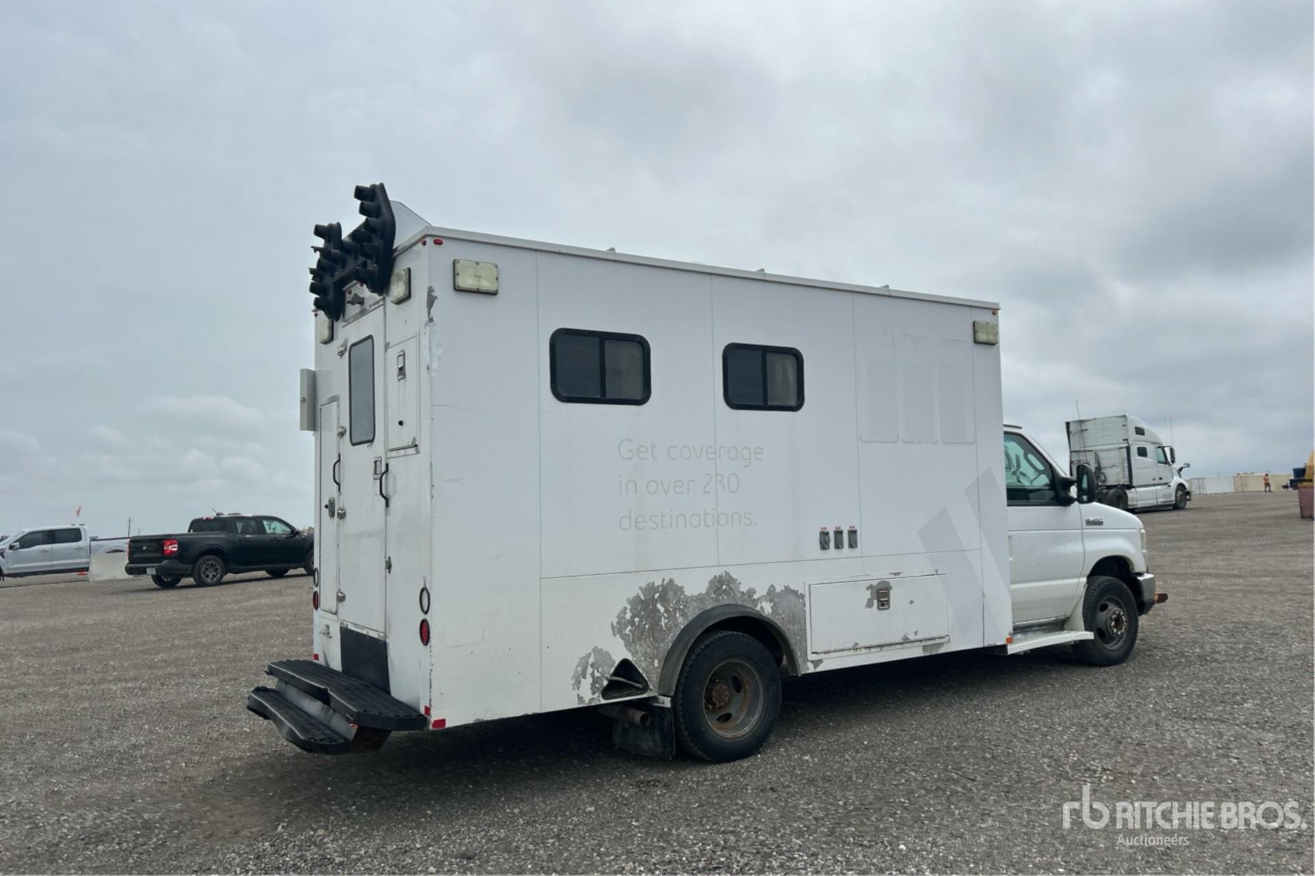 2013 Ford E-450