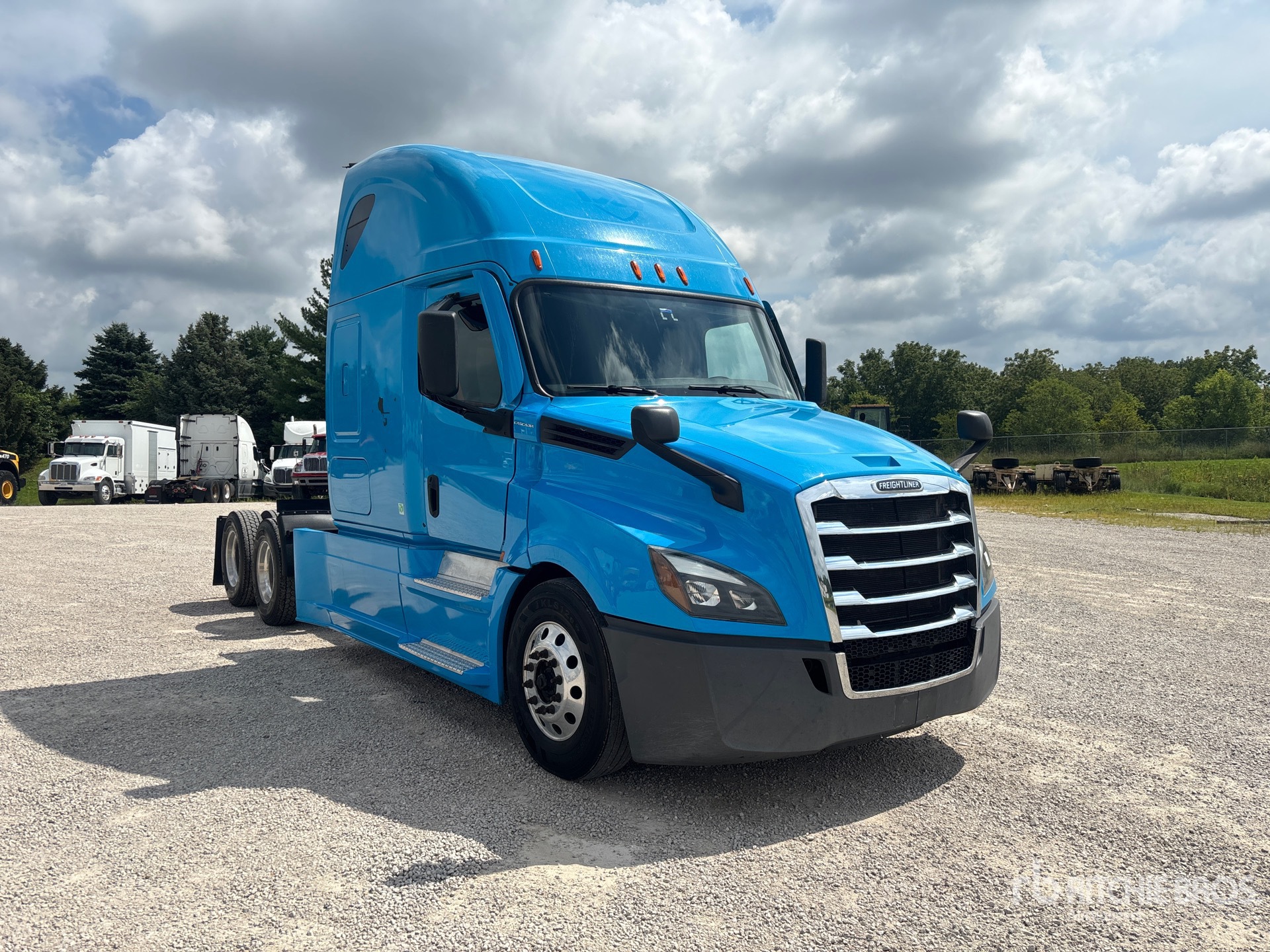 2023 Freightliner CASCADIA 126