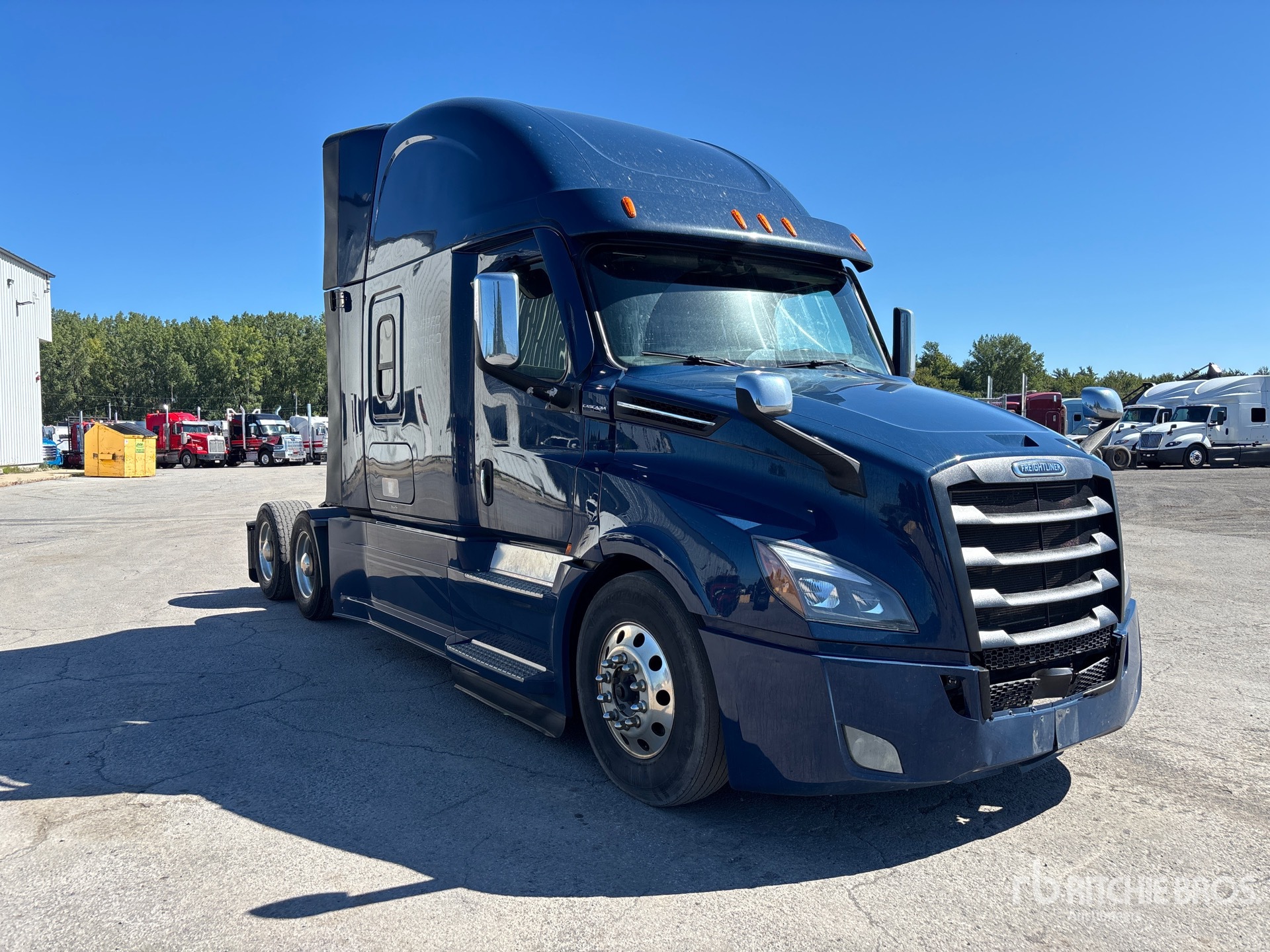 2022 Freightliner CASCADIA 126