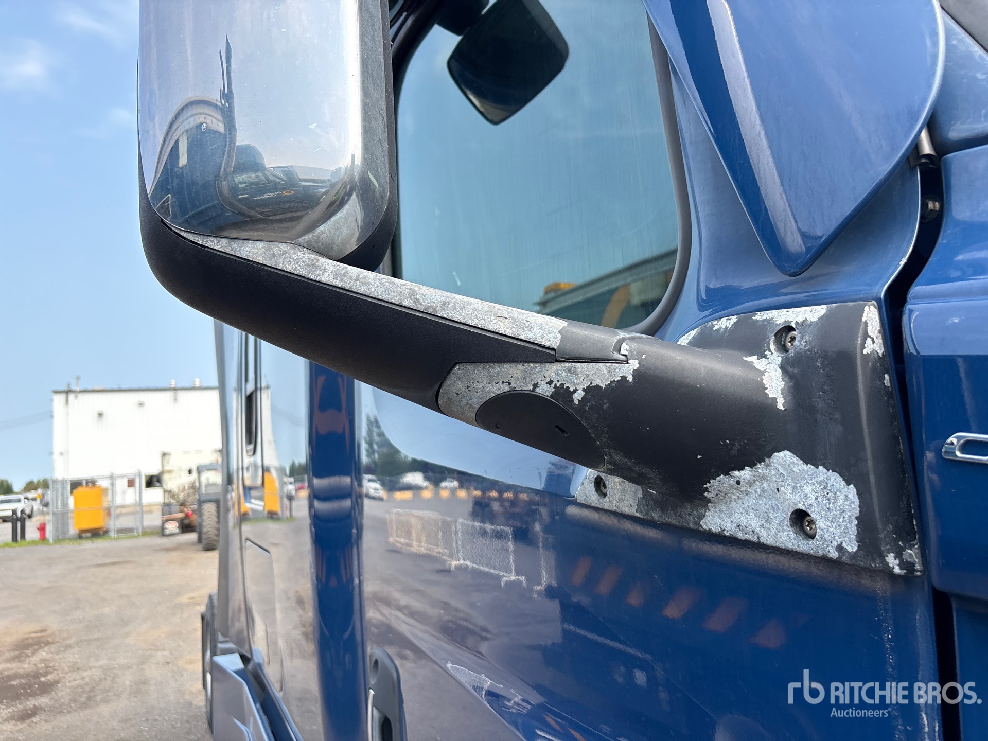 2021 Freightliner CASCADIA 126