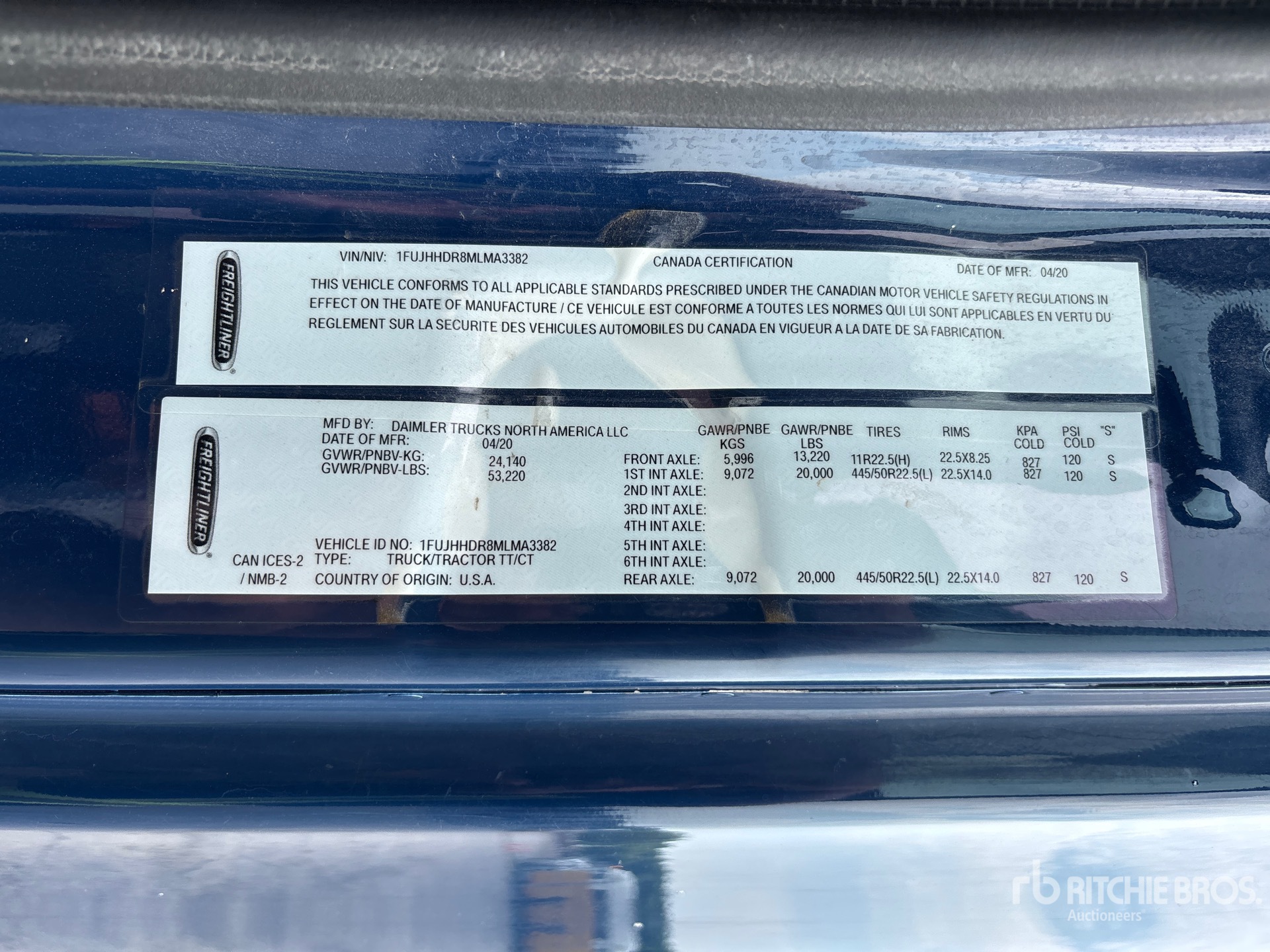 2021 Freightliner CASCADIA 126