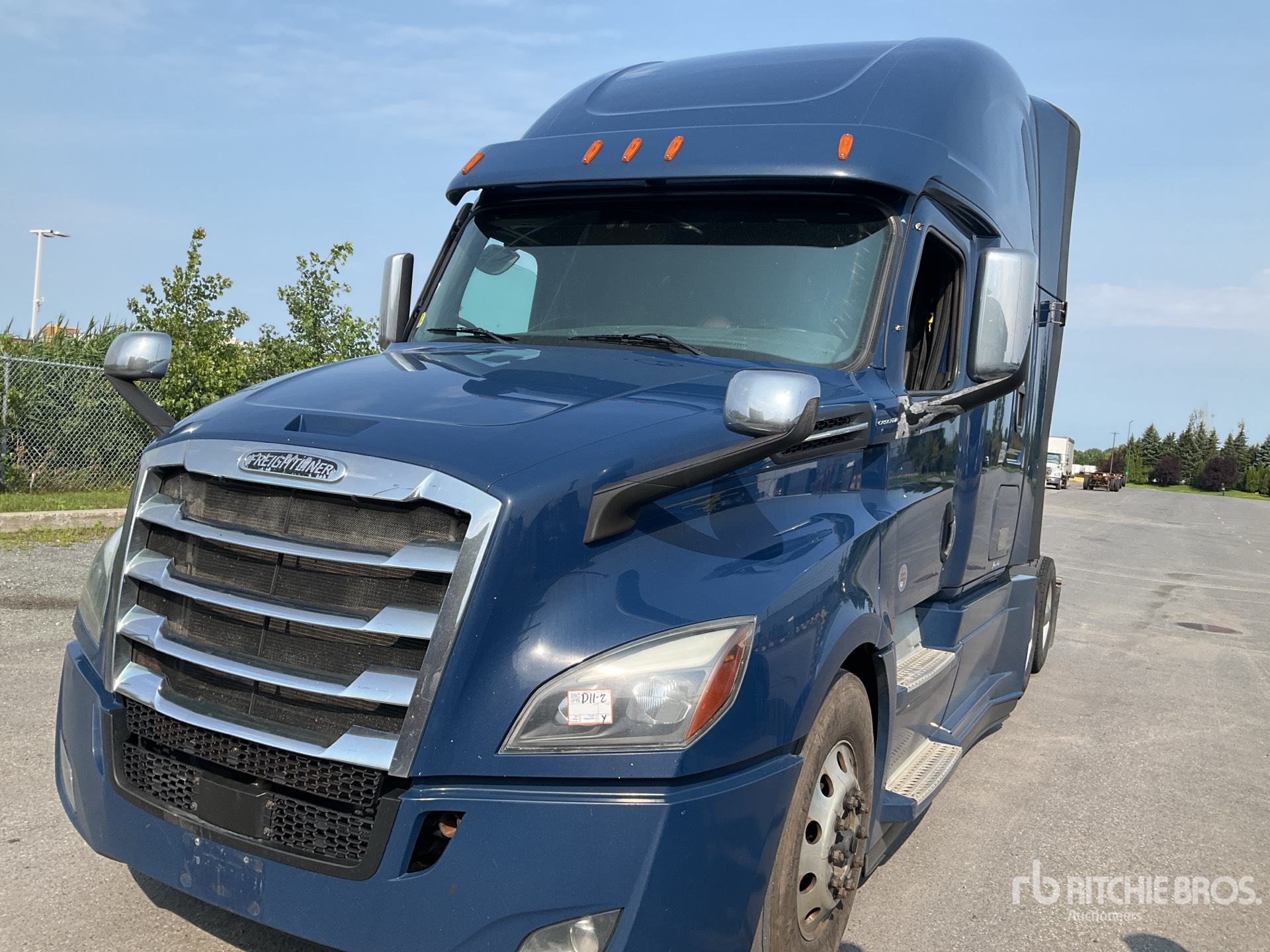 2021 Freightliner CASCADIA 126