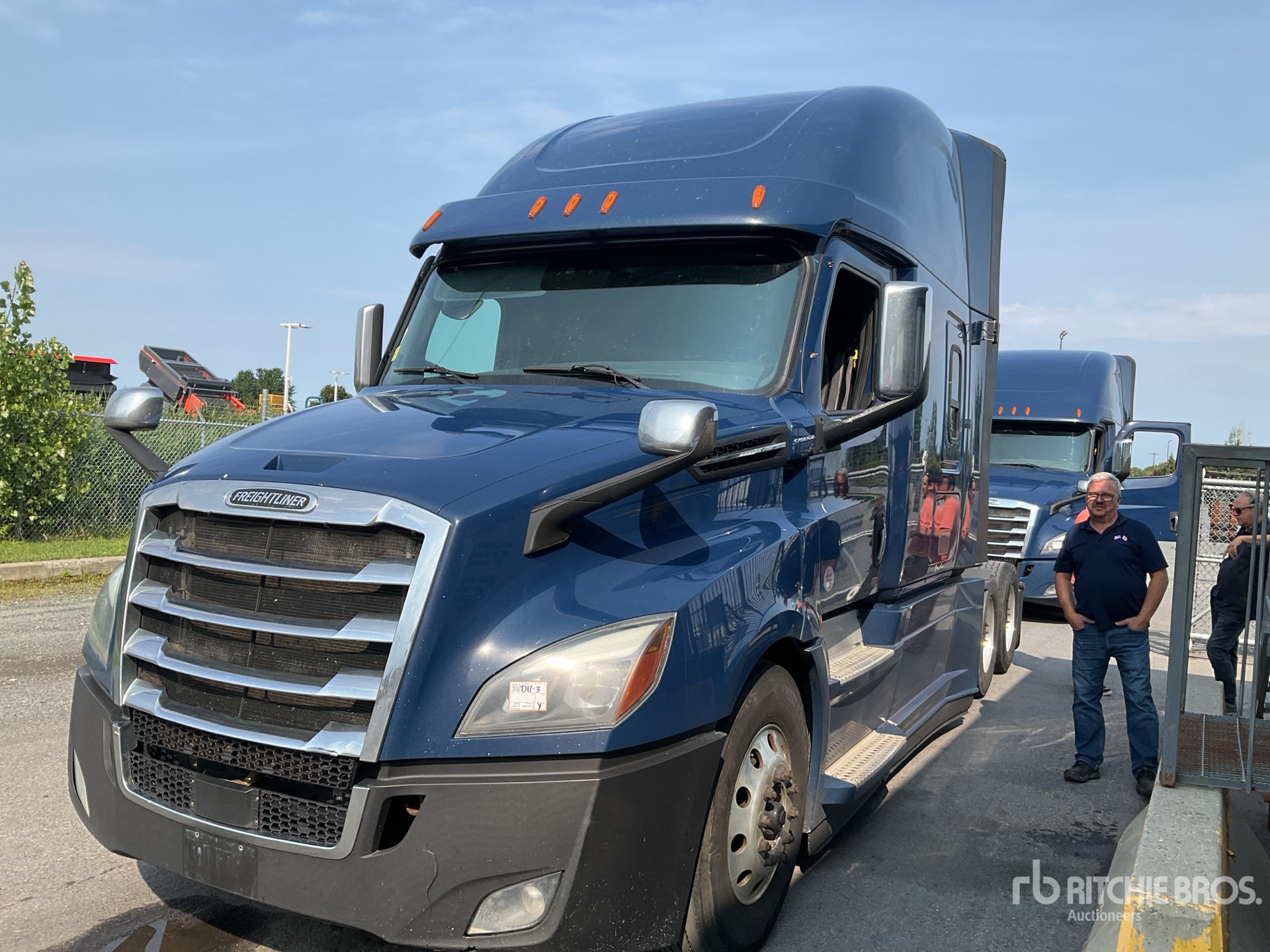 2021 Freightliner CASCADIA 126