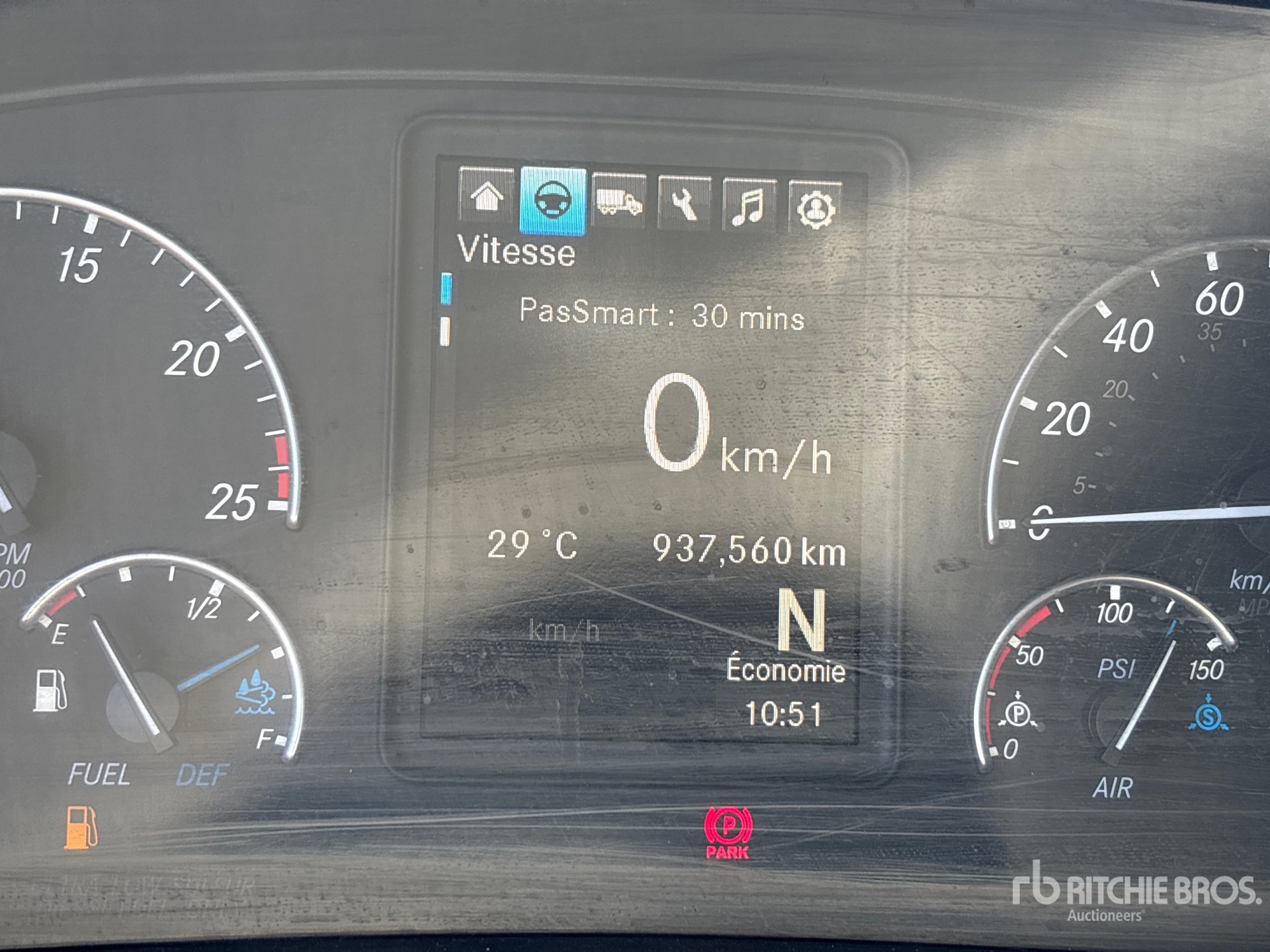 2022 Freightliner CASCADIA 126