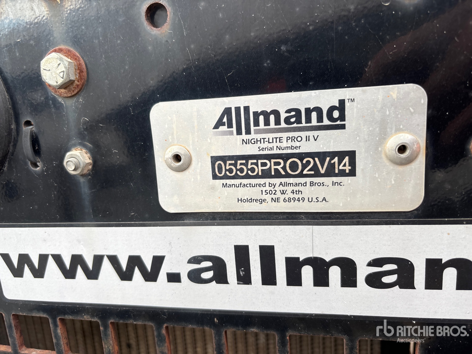 2014 Allmand LP-146