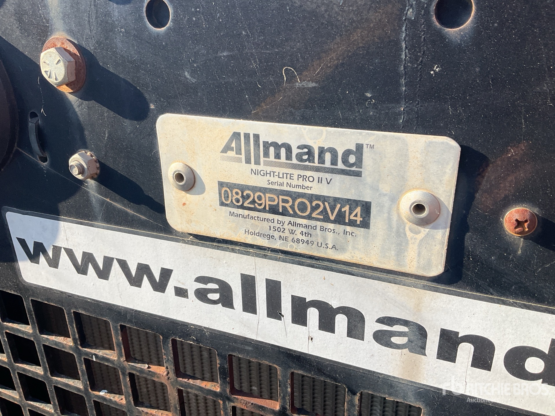 2014 Allmand LP-146