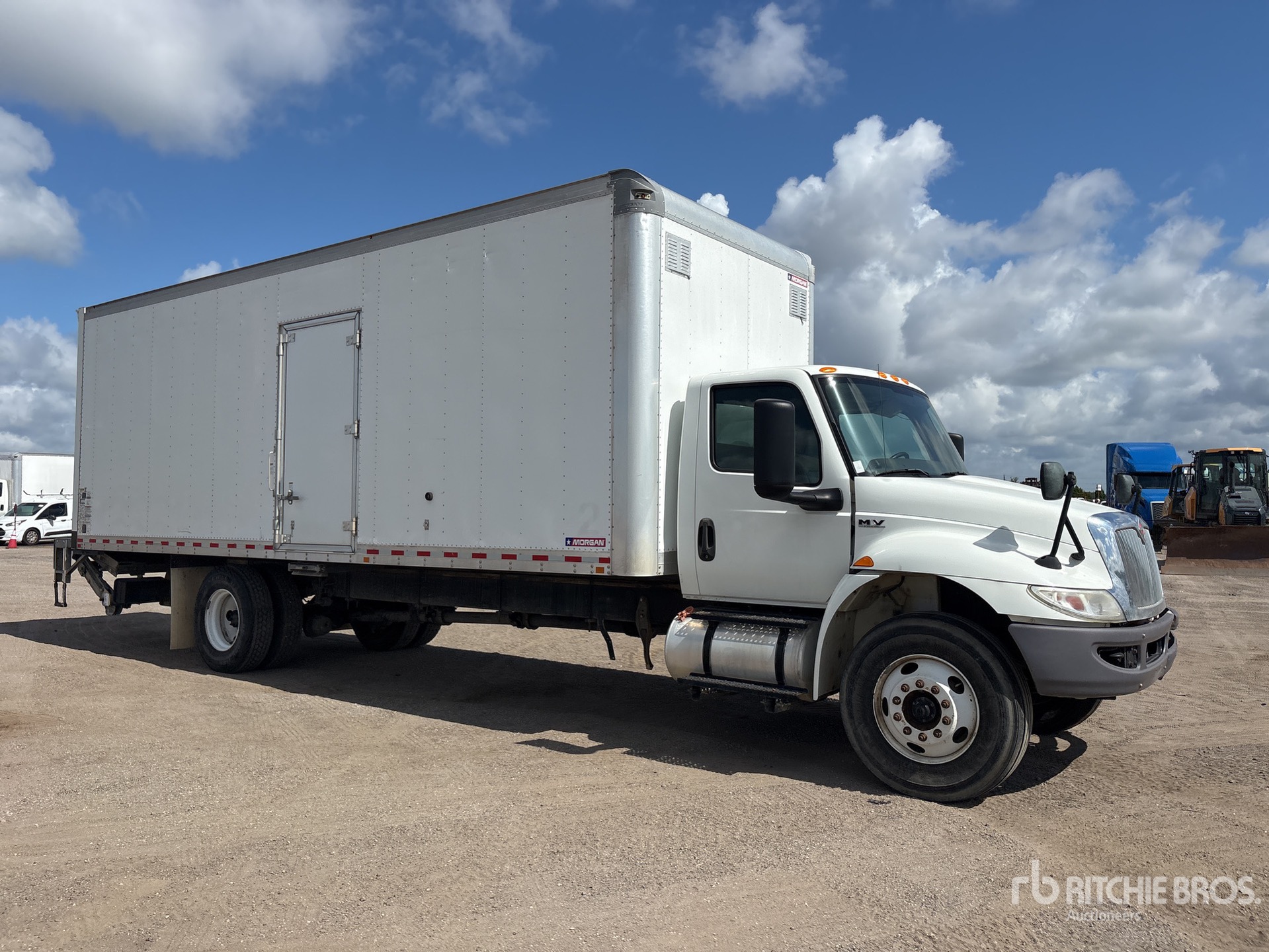 2021 International MV 607