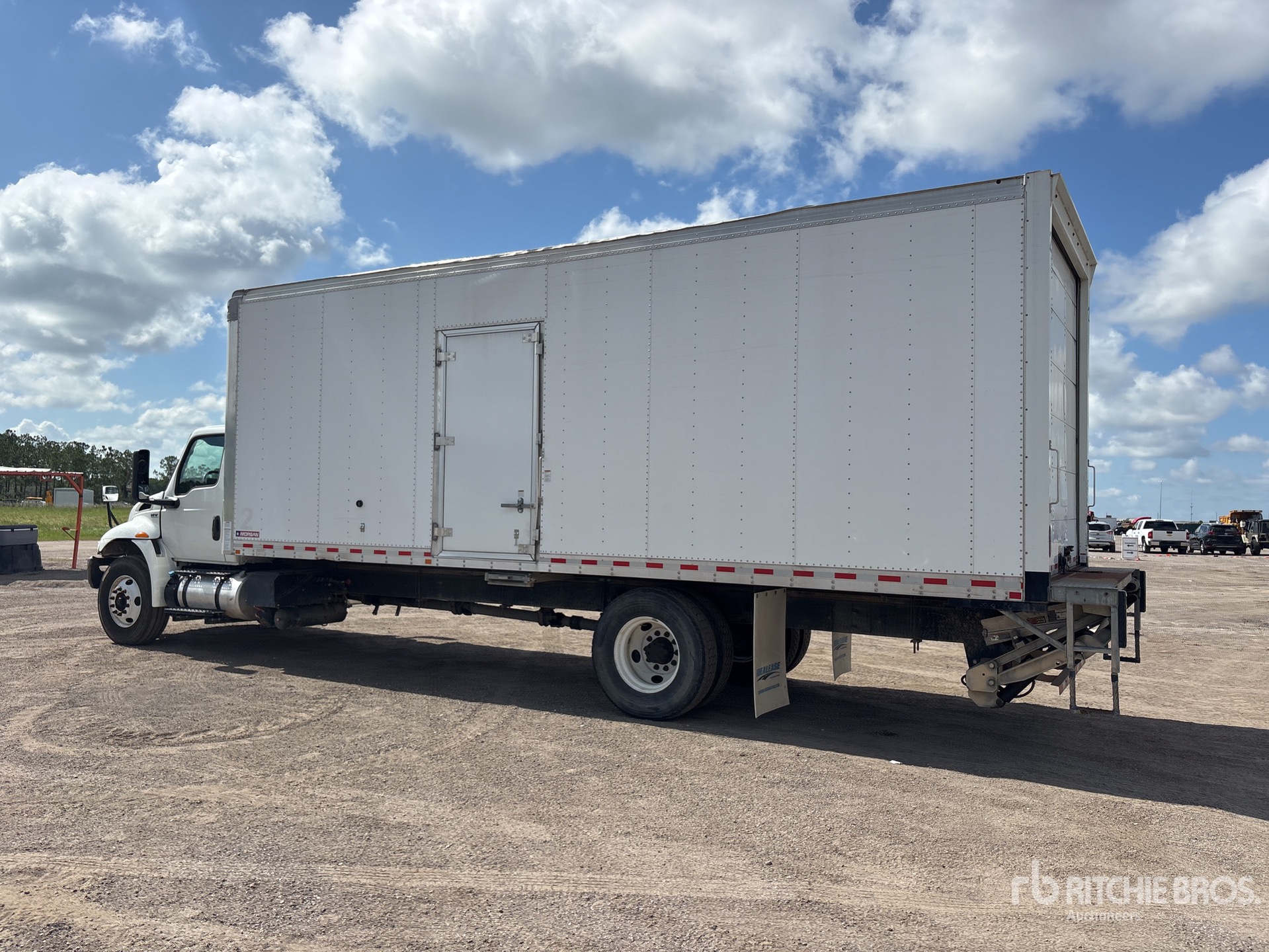 2021 International MV 607
