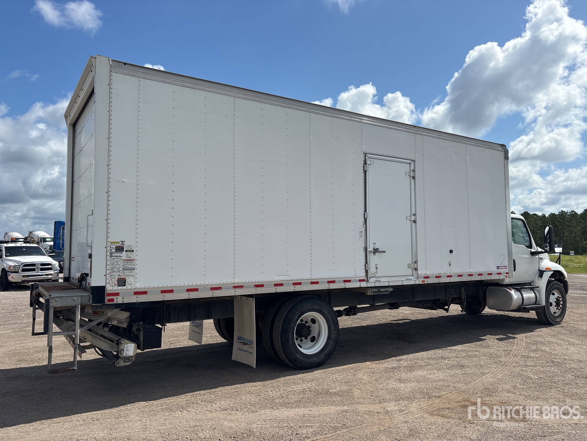 2021 International MV 607