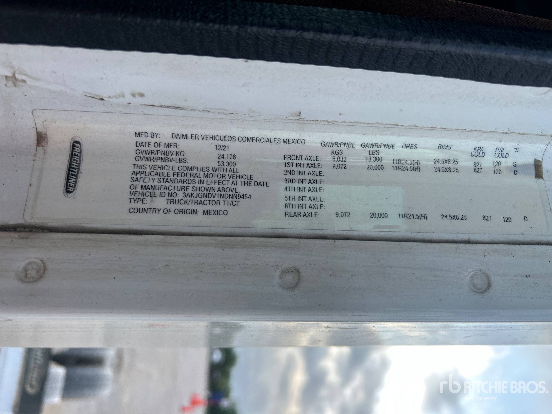2022 Freightliner 122SD
