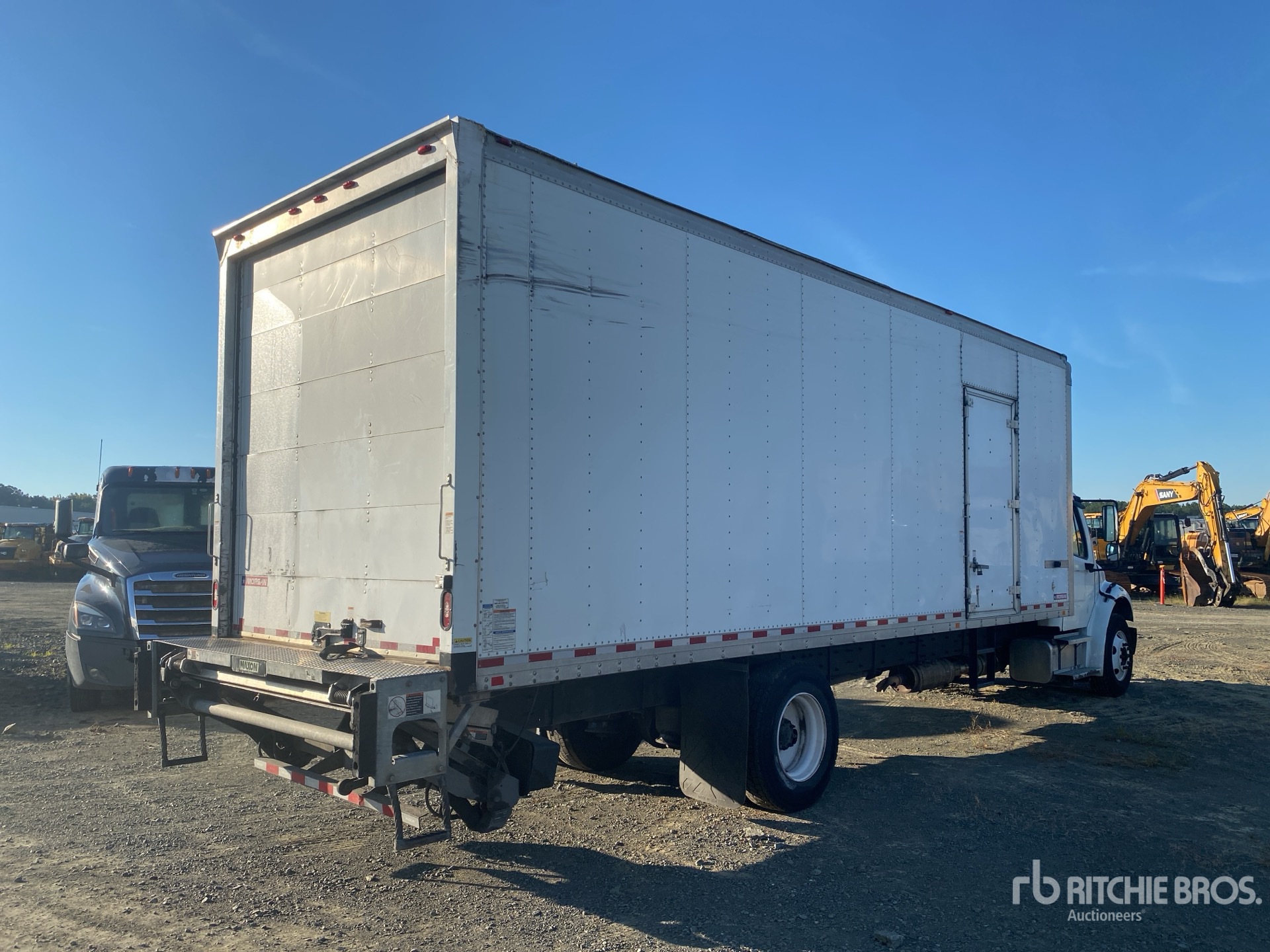 2017 Freightliner M2 106