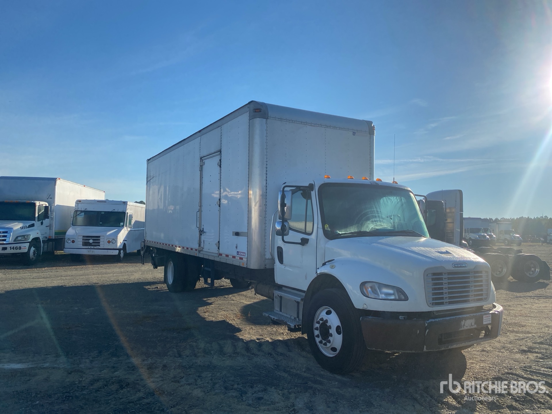 2017 Freightliner M2 106