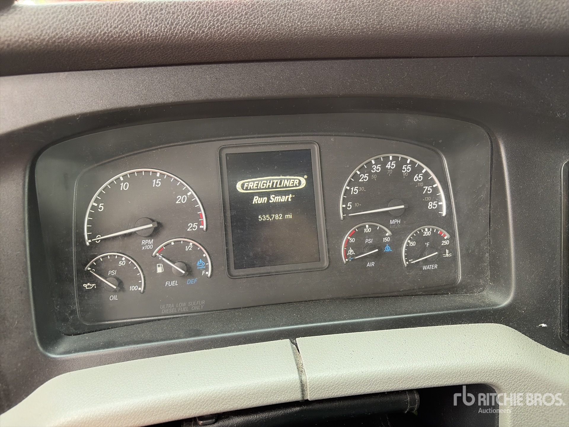 2021 Freightliner CASCADIA 126