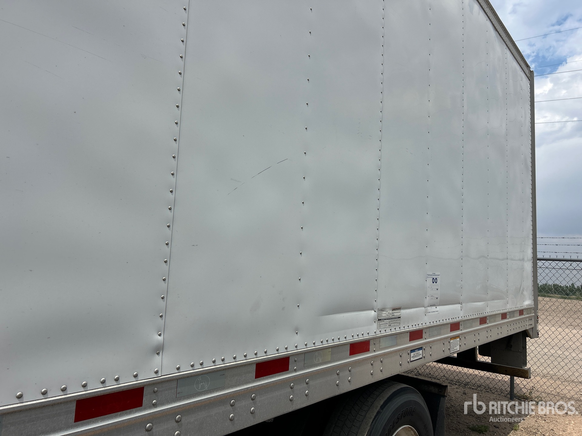 2017 Great Dane 53 ft x 102 in T/A Multi -Temp