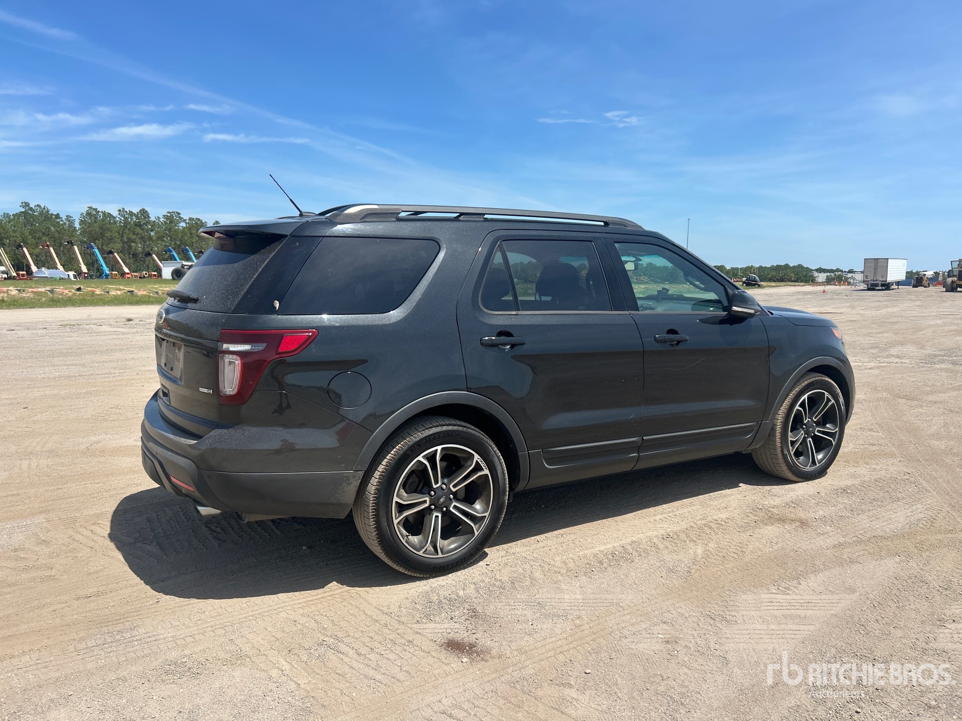 General Appearance with Picture, Right Rear Corner