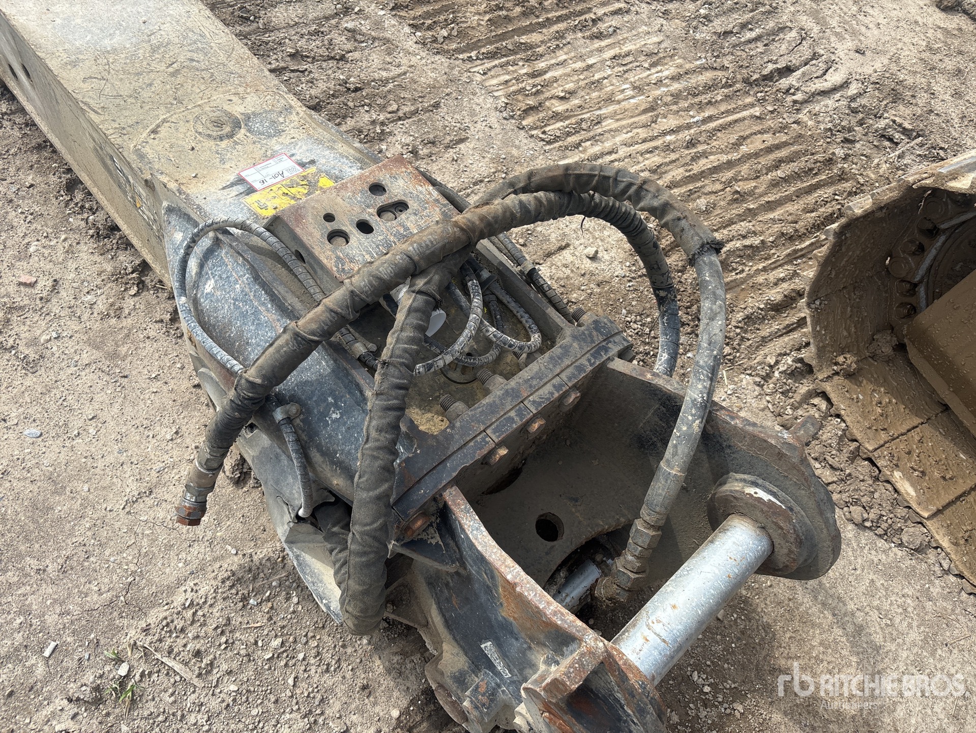 Caterpillar H120S