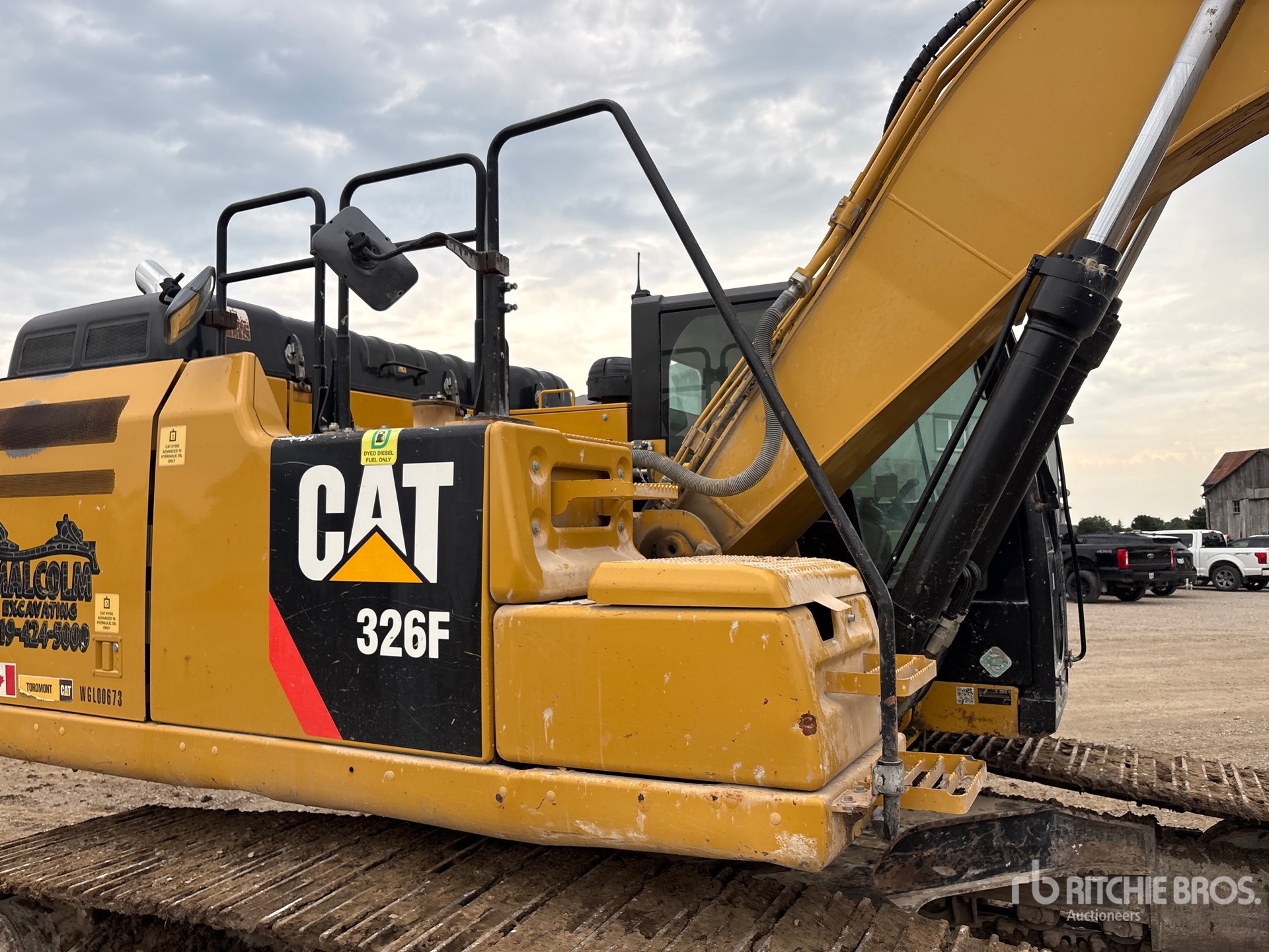 2015 Caterpillar 326F L
