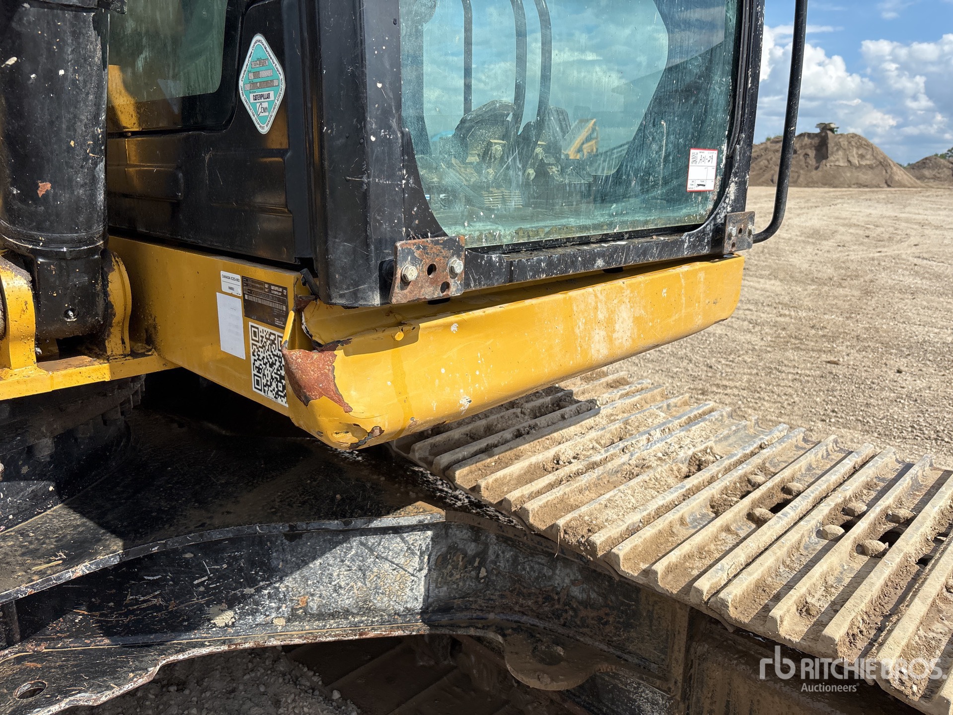 2021 Caterpillar 323