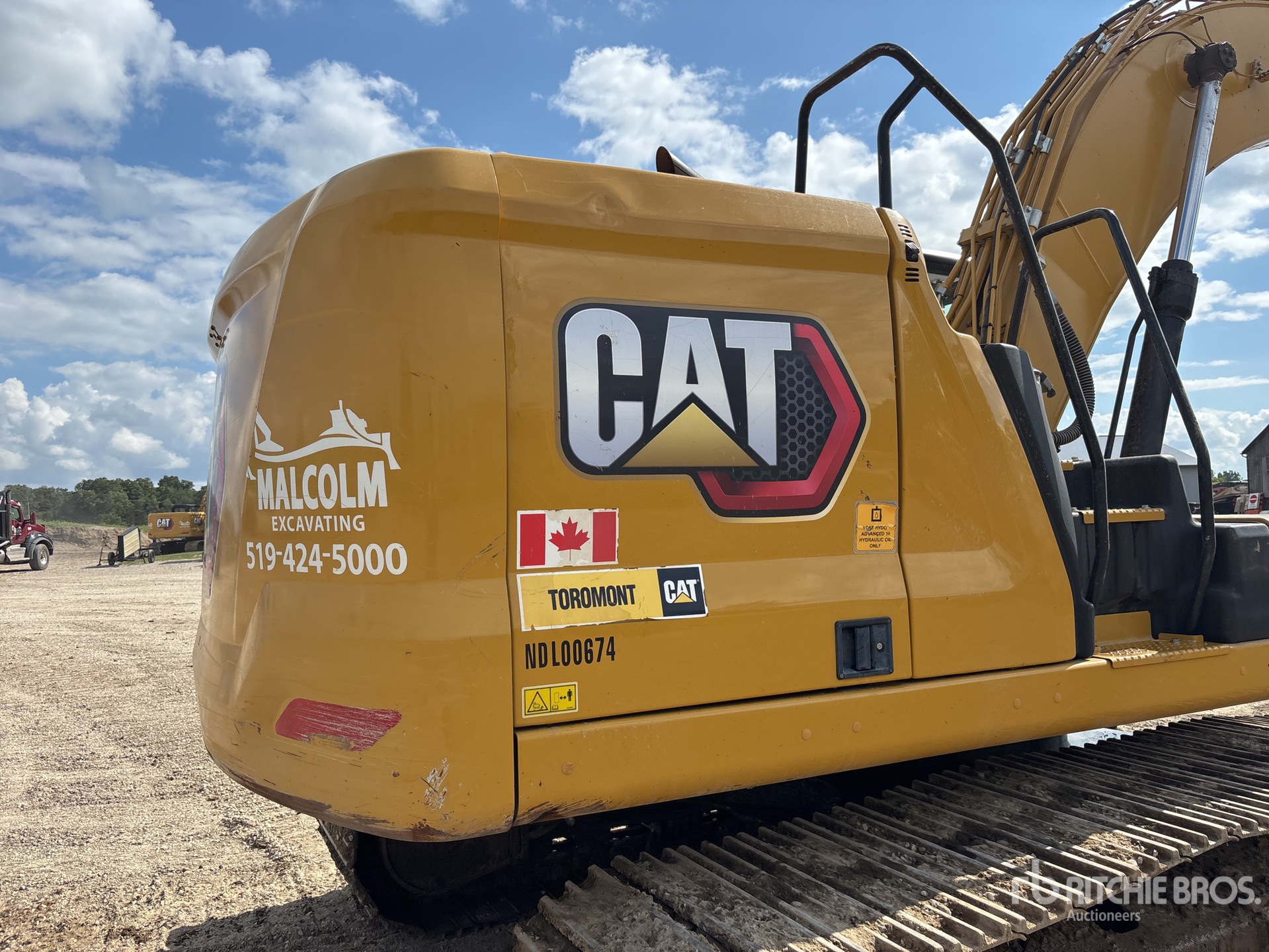 2021 Caterpillar 323