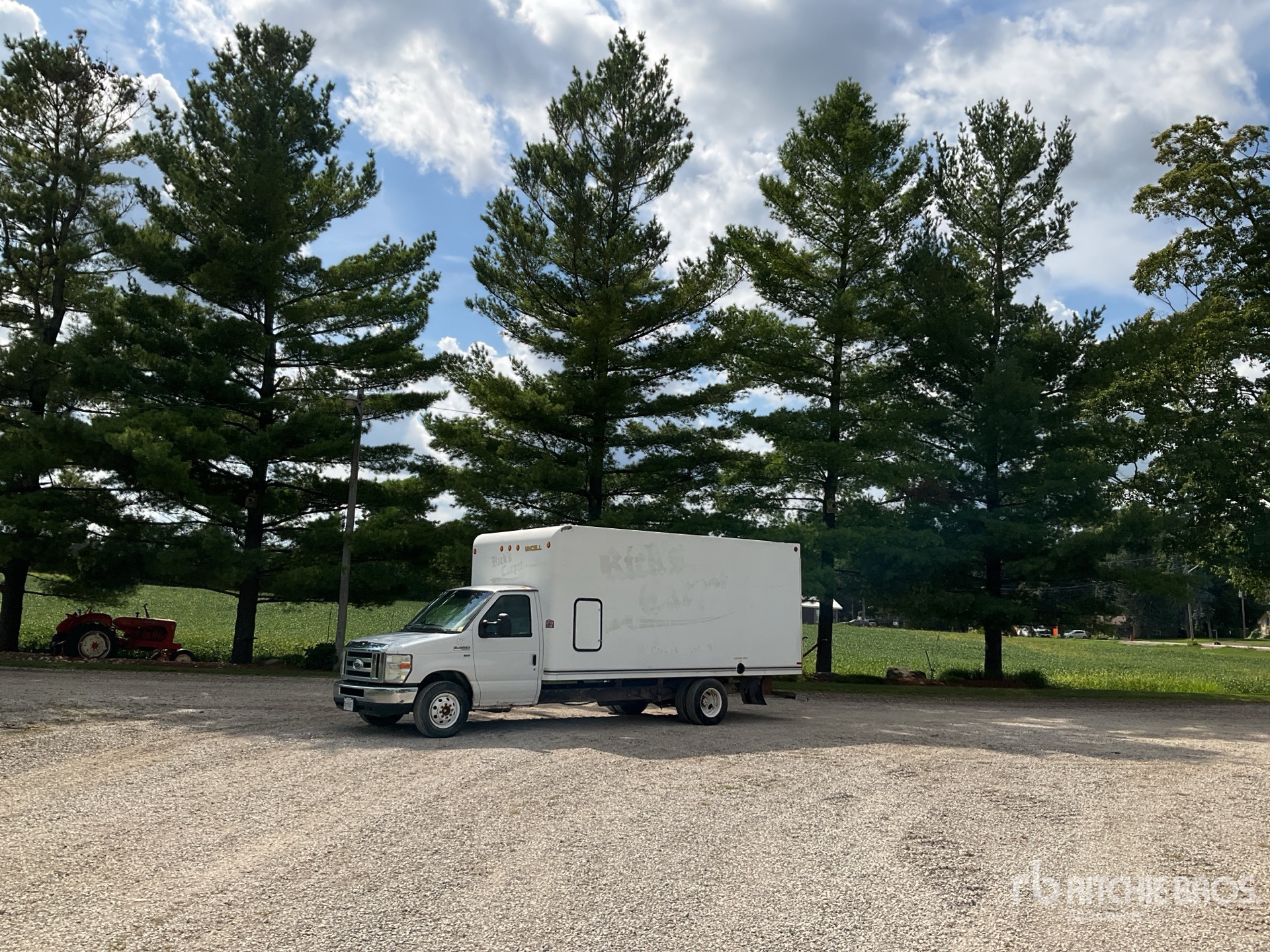 2009 Ford E-350