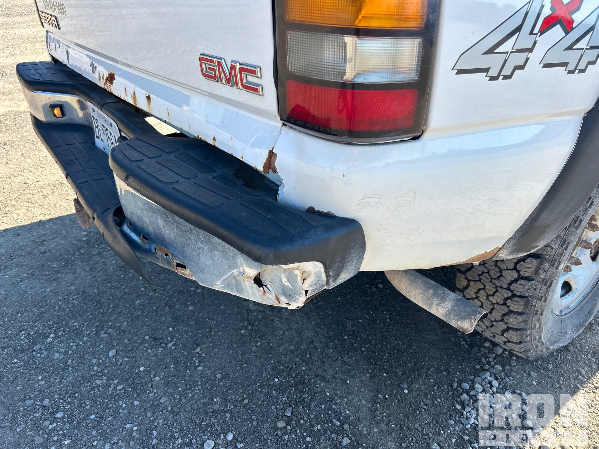 2004 GMC SIERRA 2500