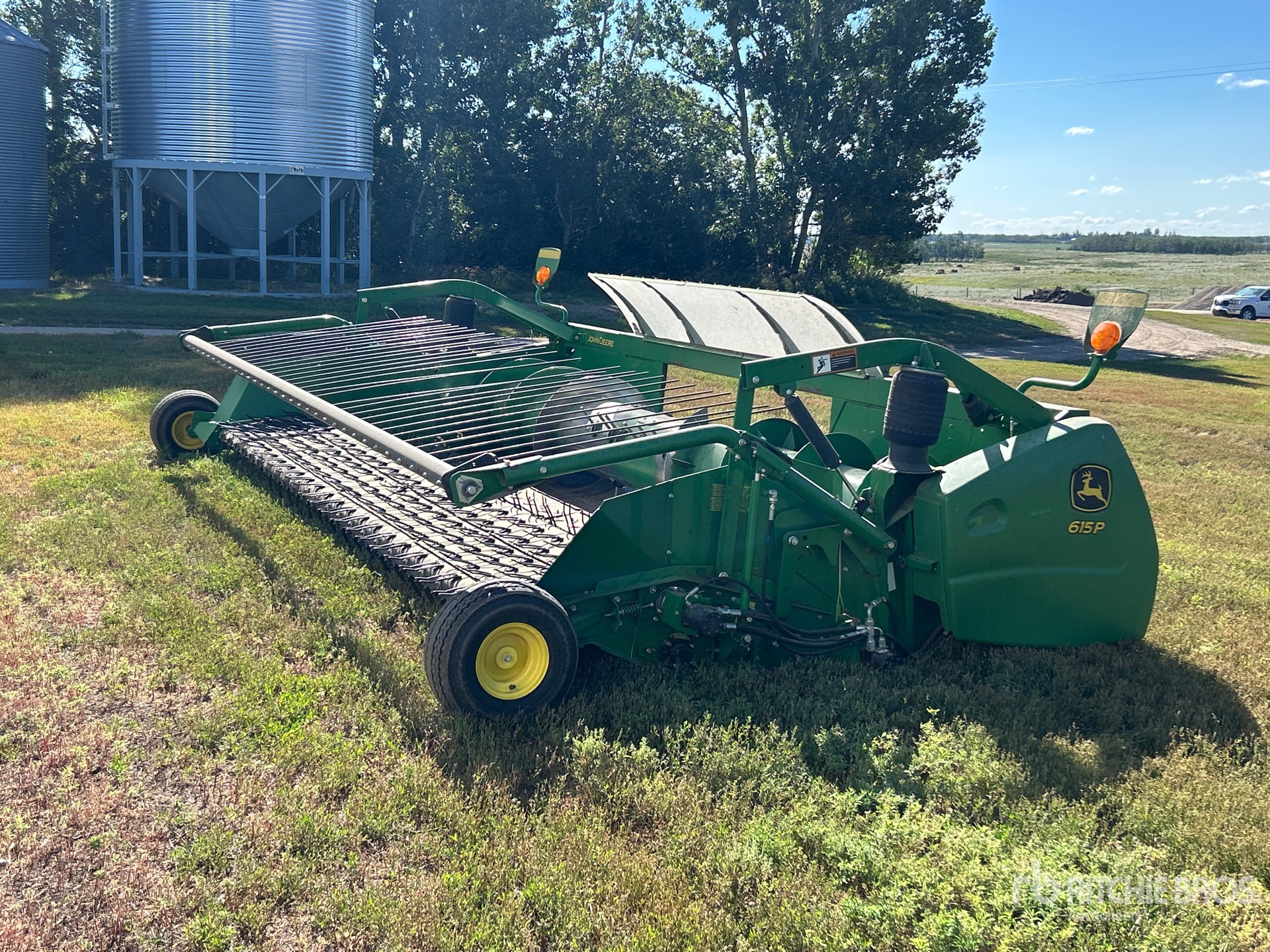 Photo of 2017 John Deere 615P