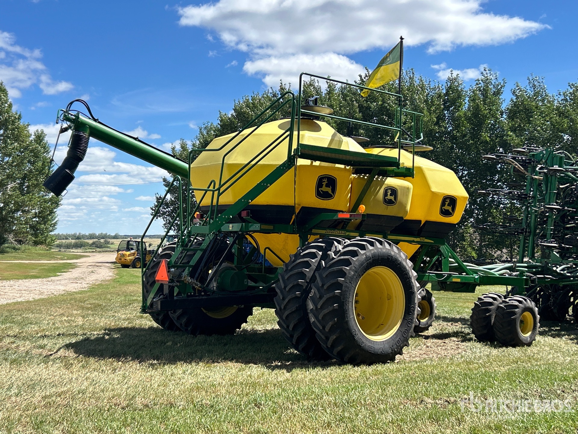 2012 John Deere 1870