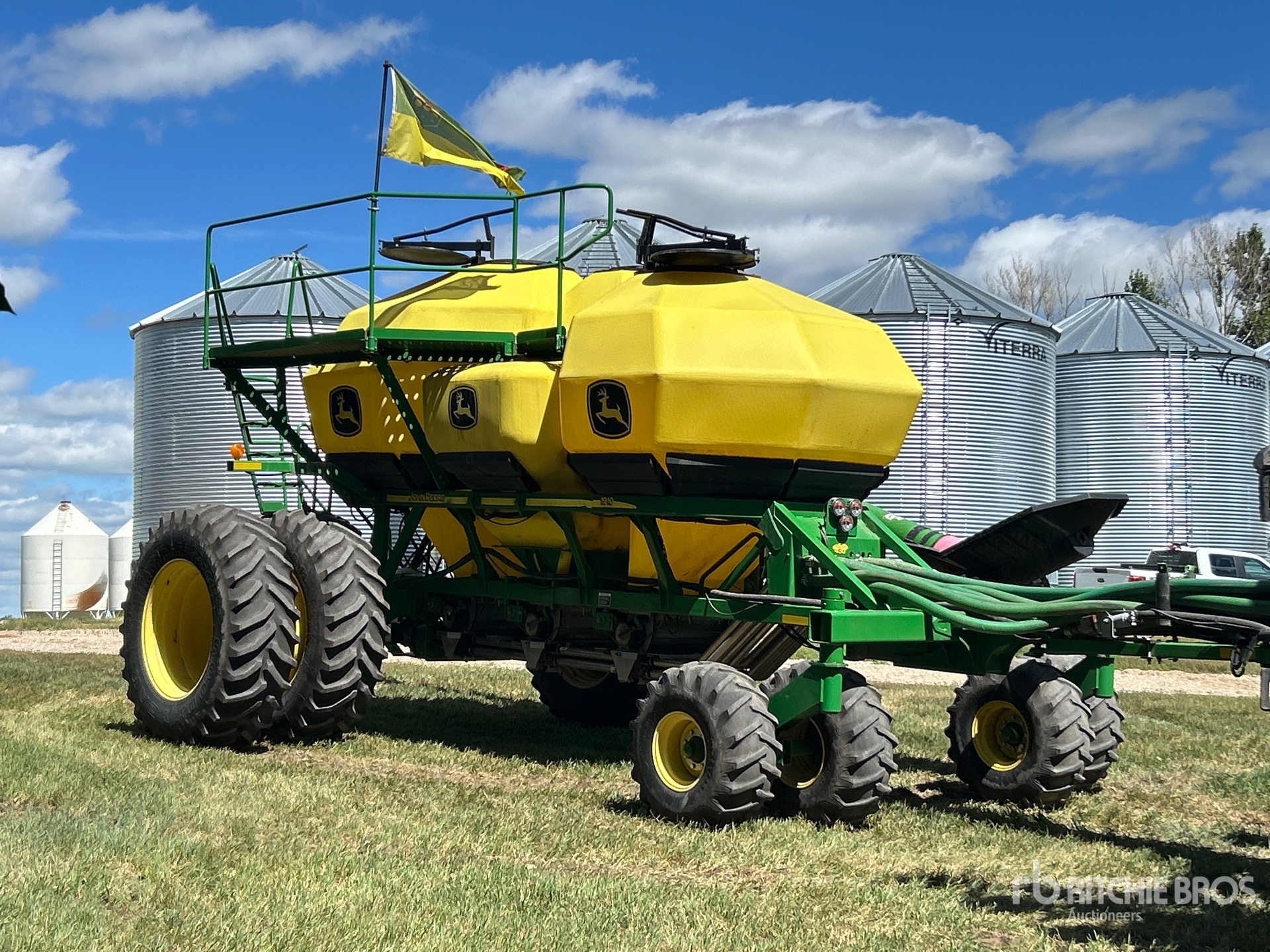2012 John Deere 1870
