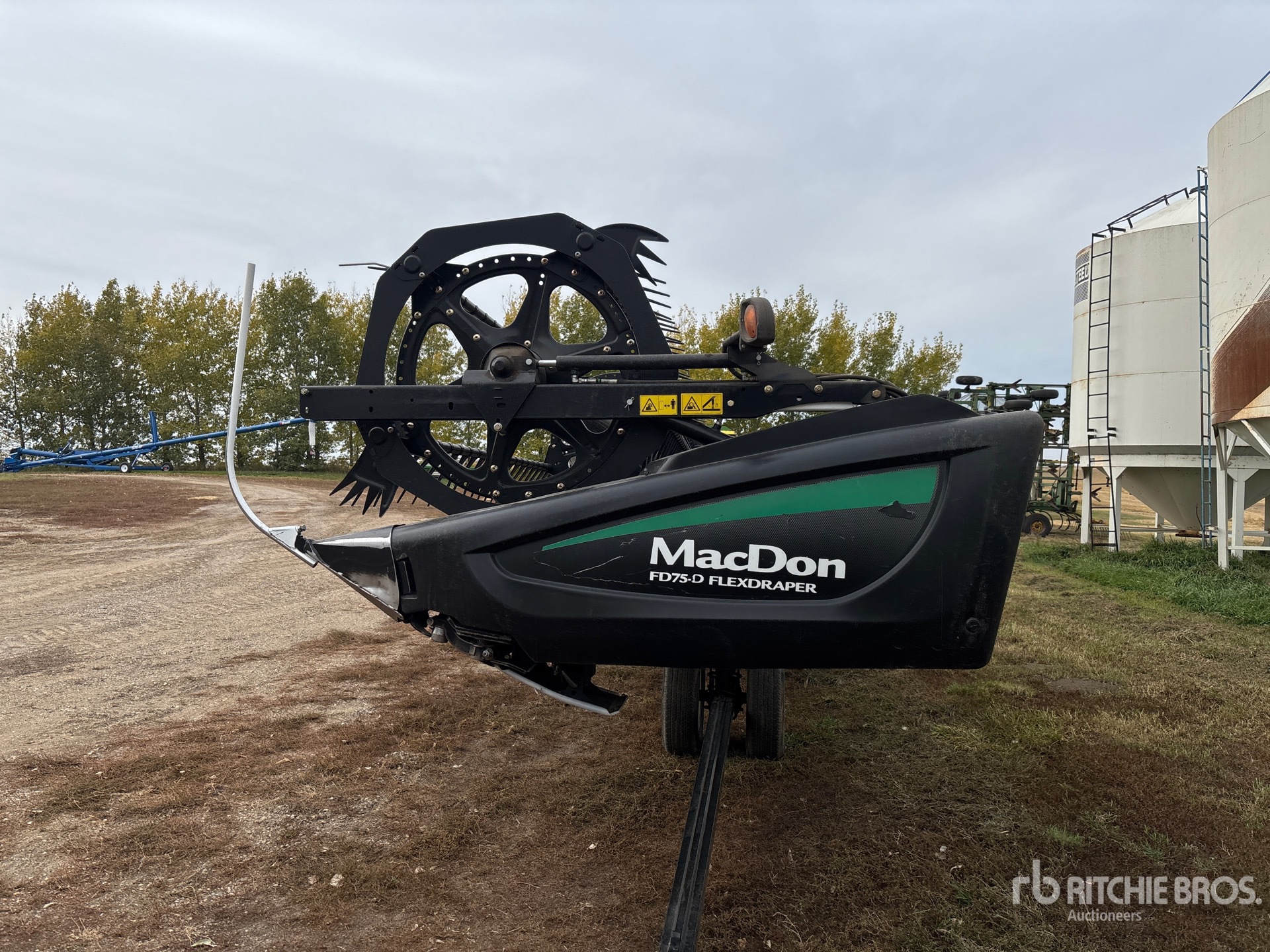 2016 Macdon FD75-D