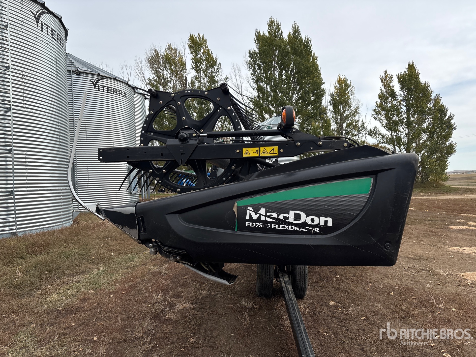 2016 Macdon FD75-D
