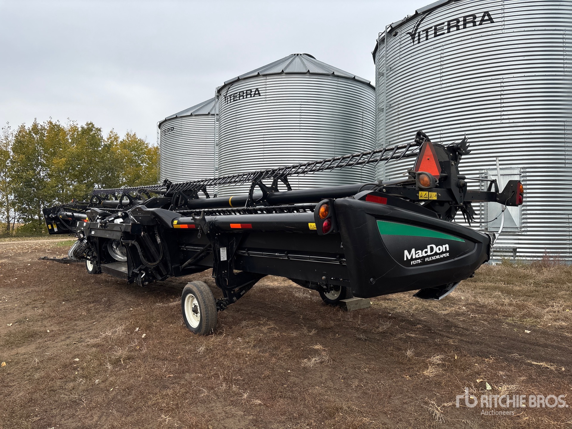 2016 Macdon FD75-D
