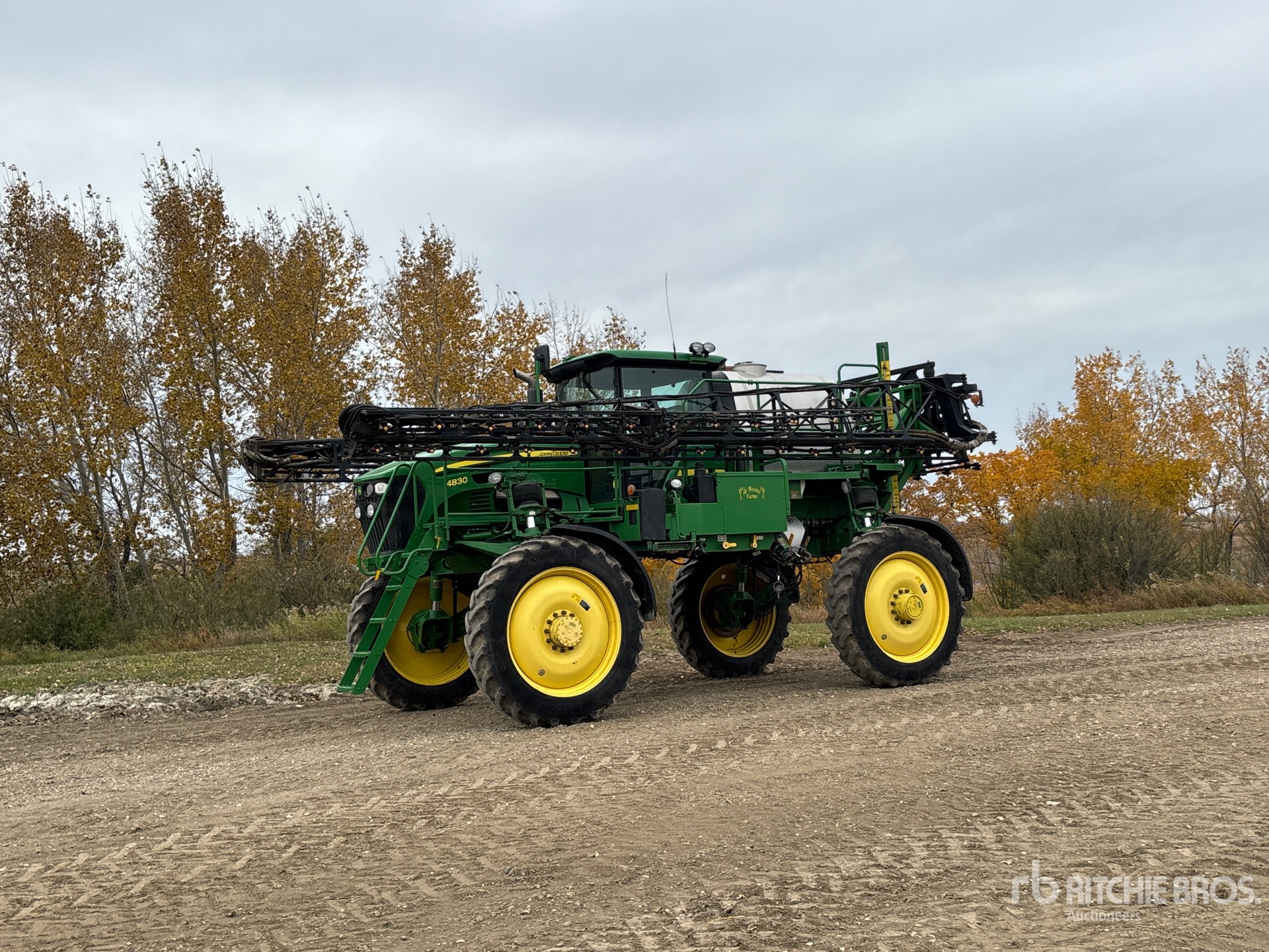 2010 John Deere 4830