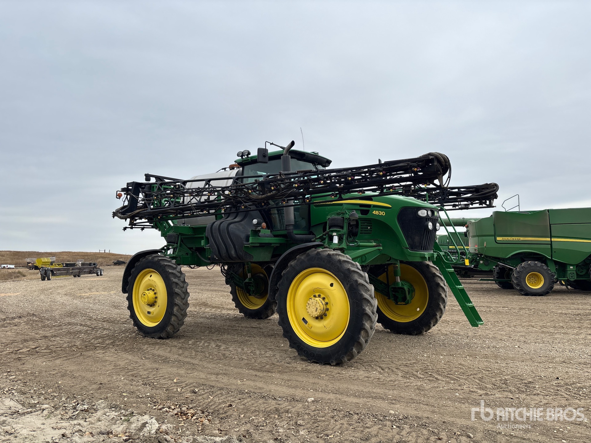 2010 John Deere 4830