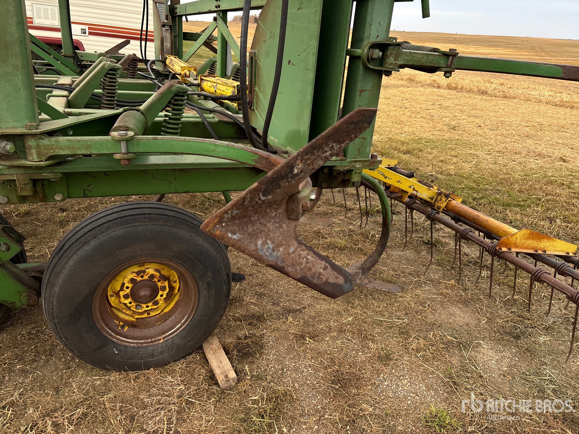 John Deere 1650