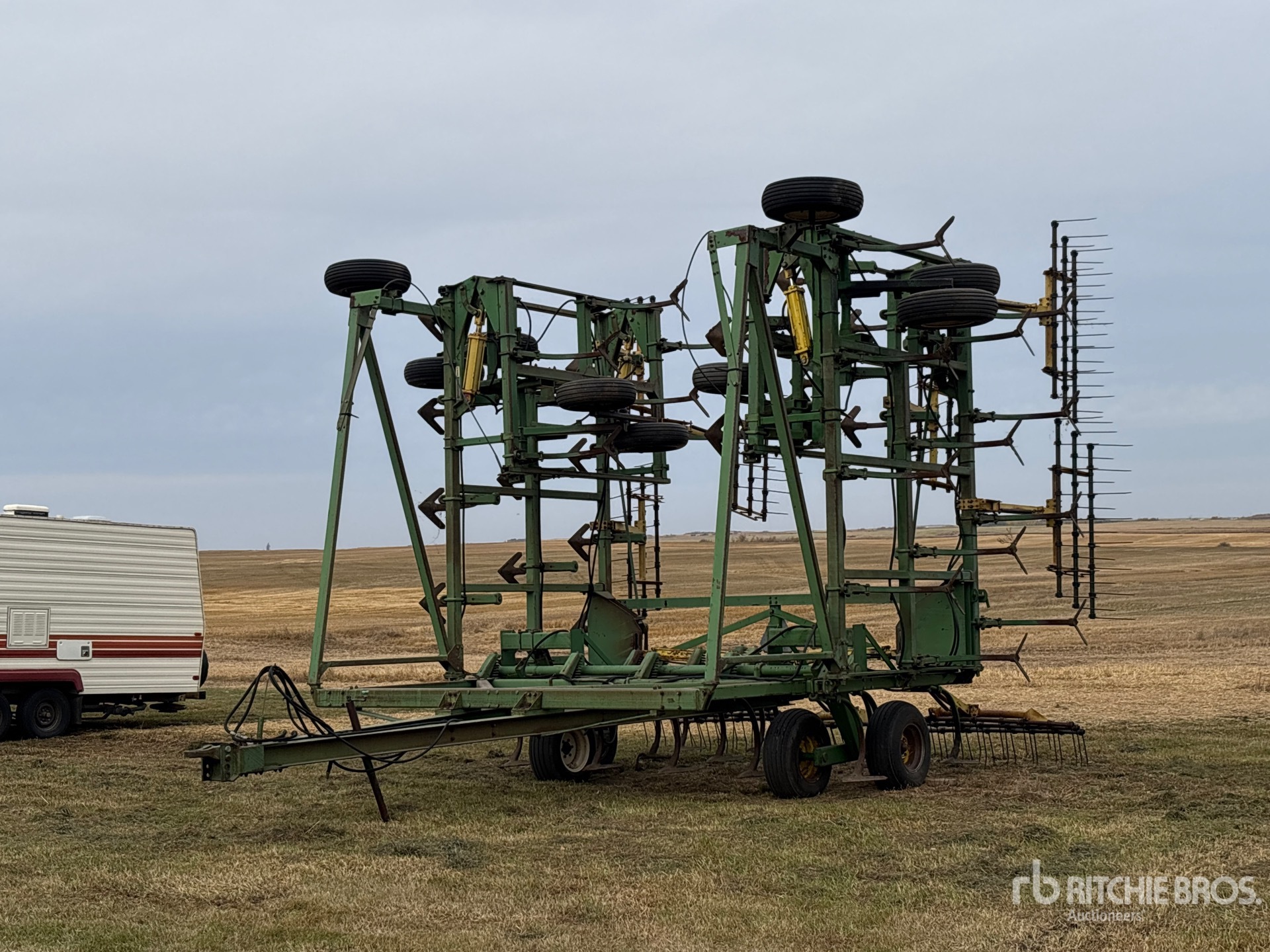 Photo of John Deere 1650