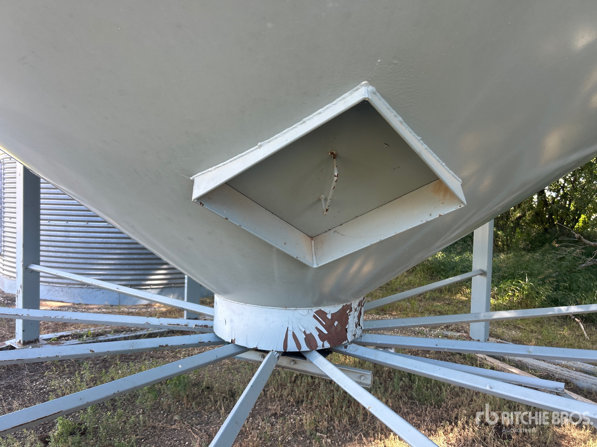 CPS +/- 4000 bu 5 Ring Hopper
