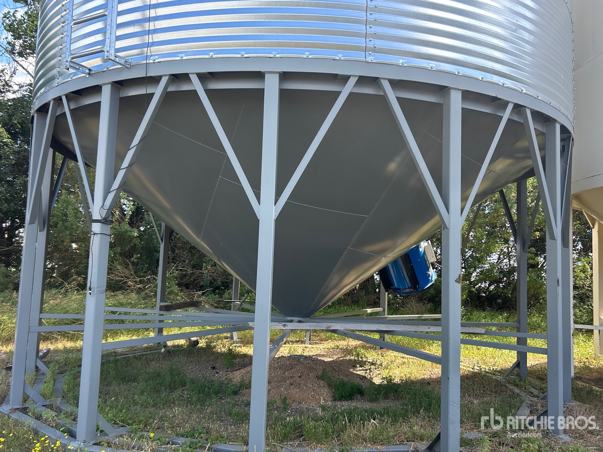 Westor +/- 6000 bu 6 Ring Hopper