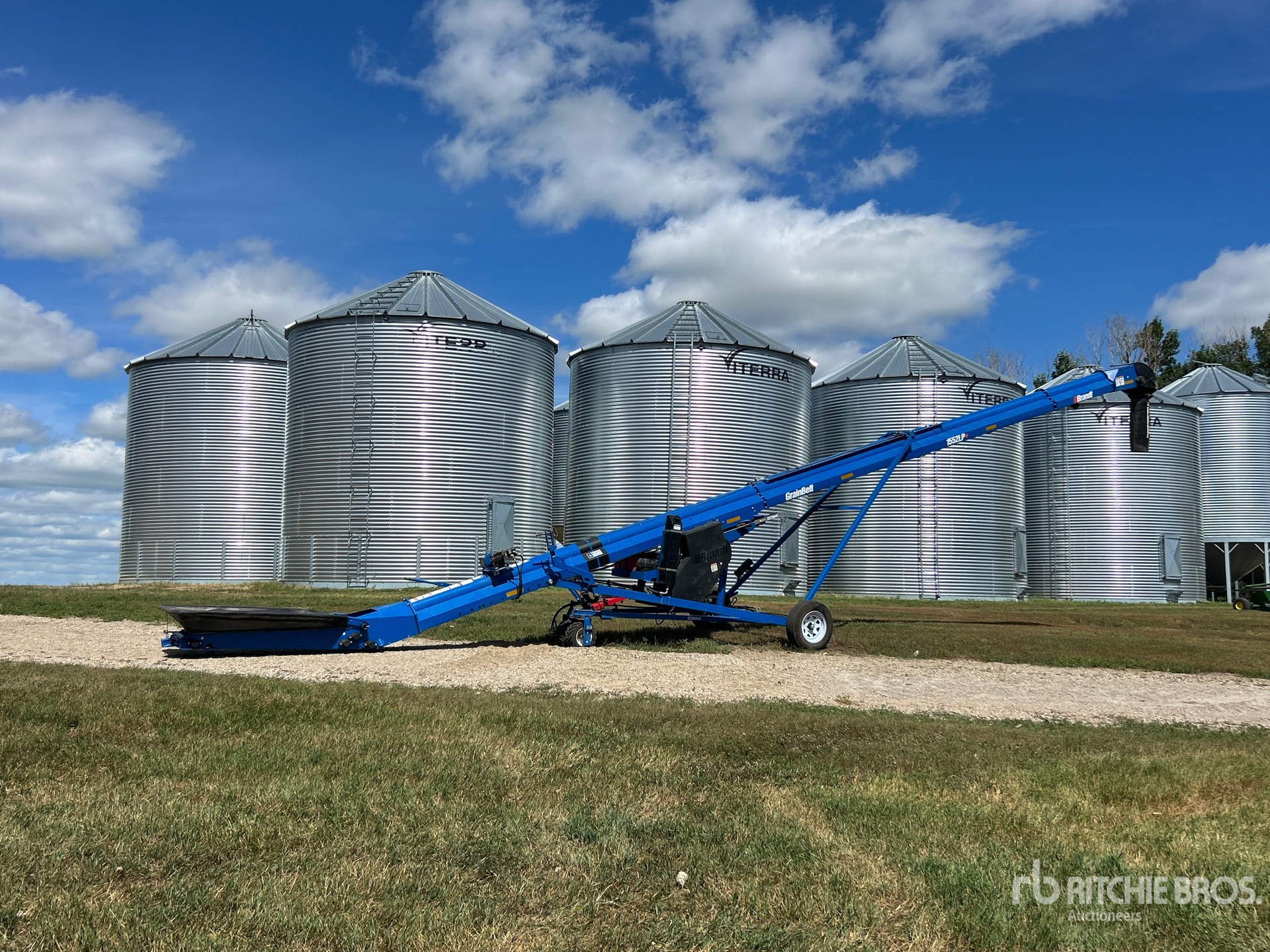 2022 Brandt 1552 LP