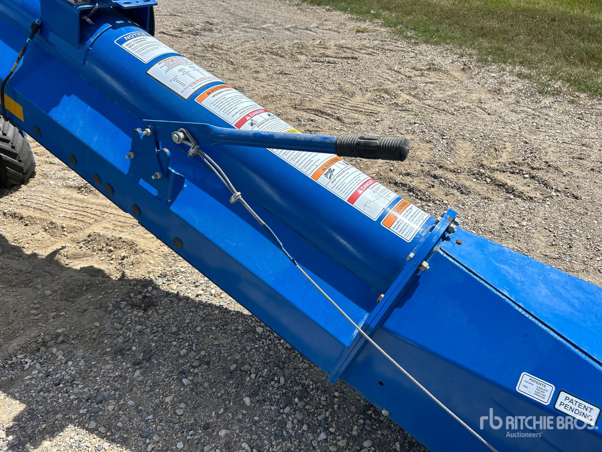 2022 Brandt 1552 LP