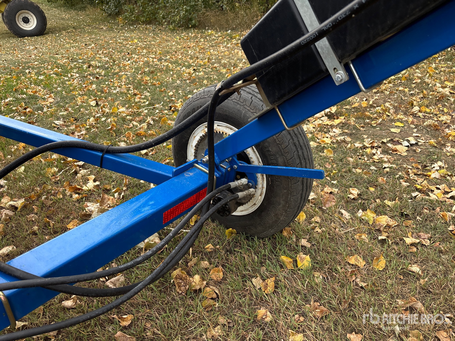 2021 Brandt 1042A